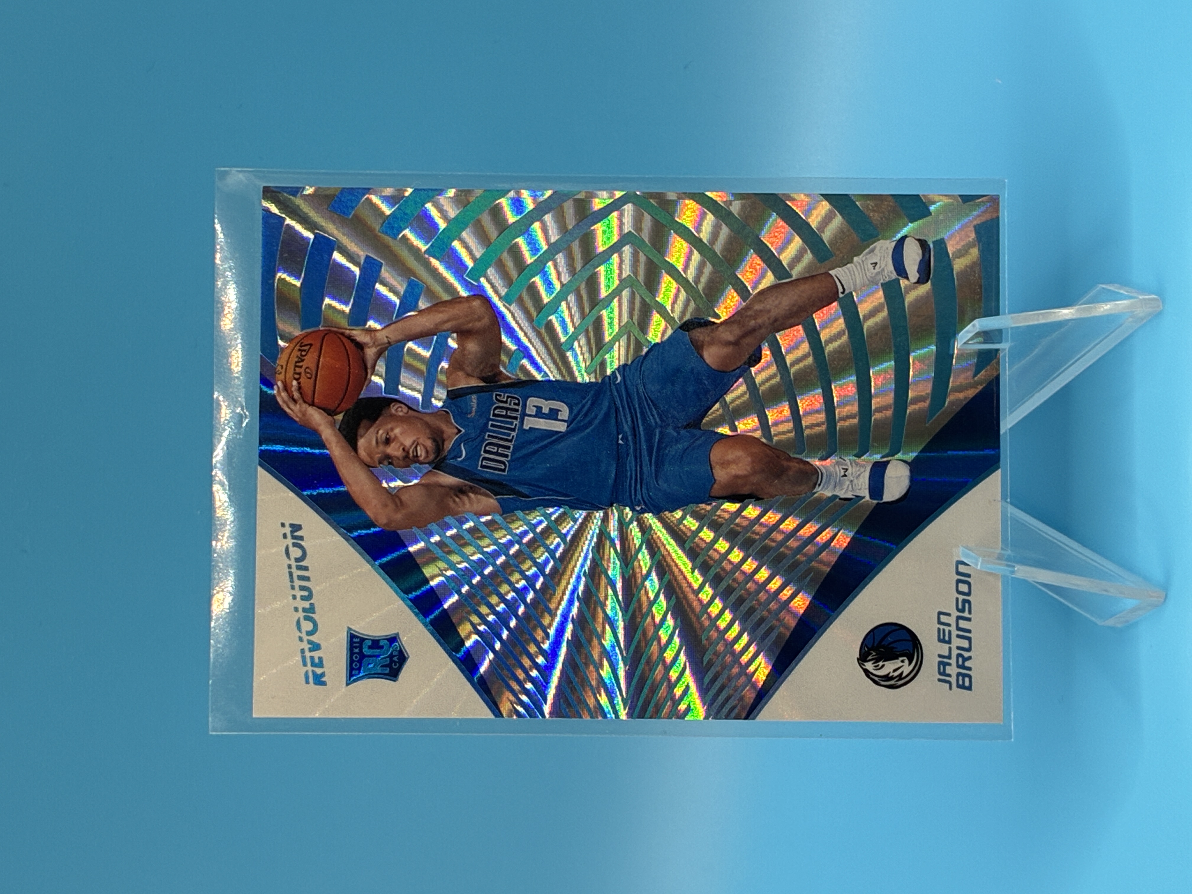 2018/2019 Panini Revolution Jalen Brunson Sunburst /75 #175 Dallas Mavericks – Vorderseite