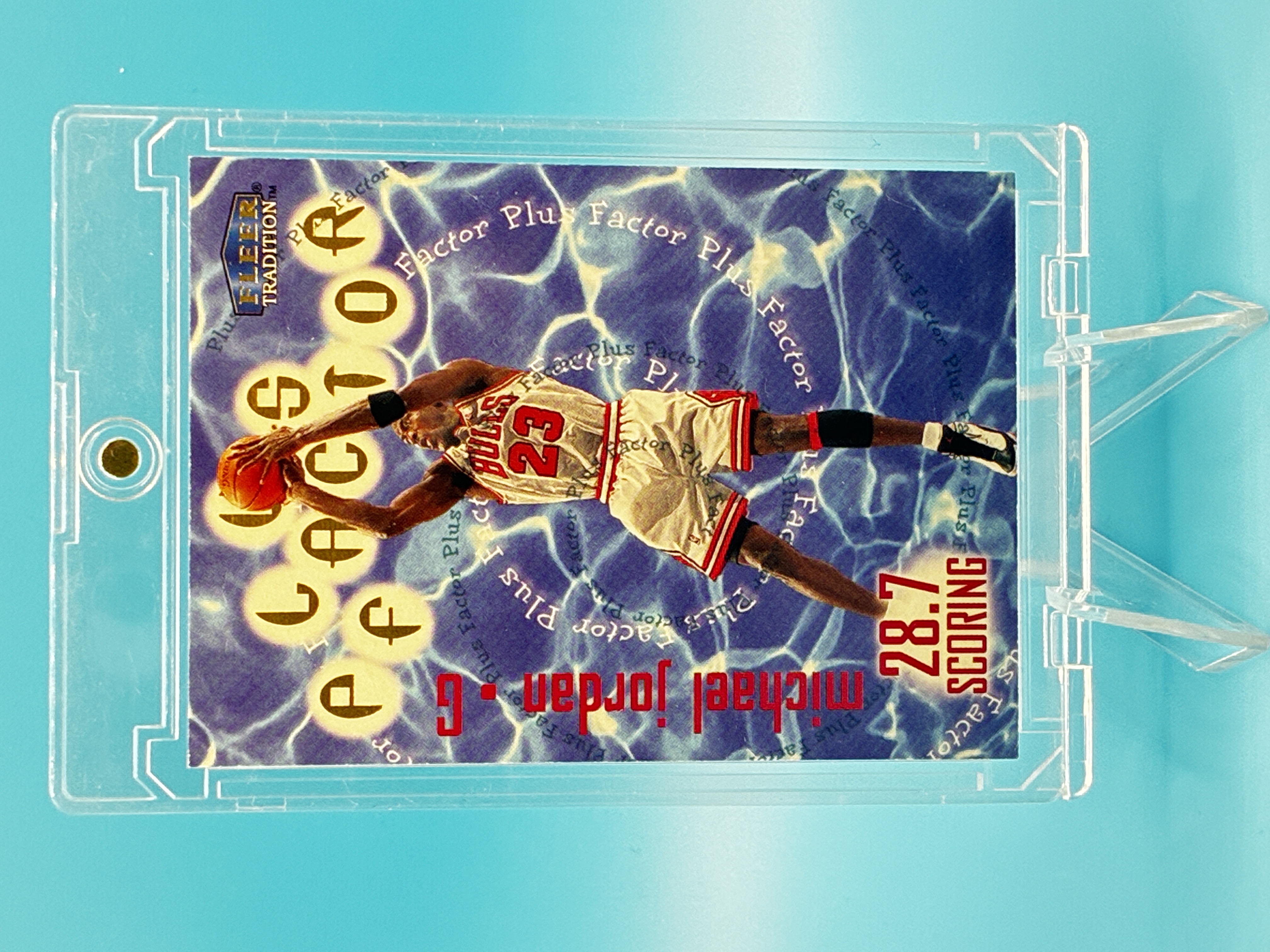 1998/1999 Fleer Tradition Michael Jordan Plus Factor #142 Chicago Bulls – Vorderseite