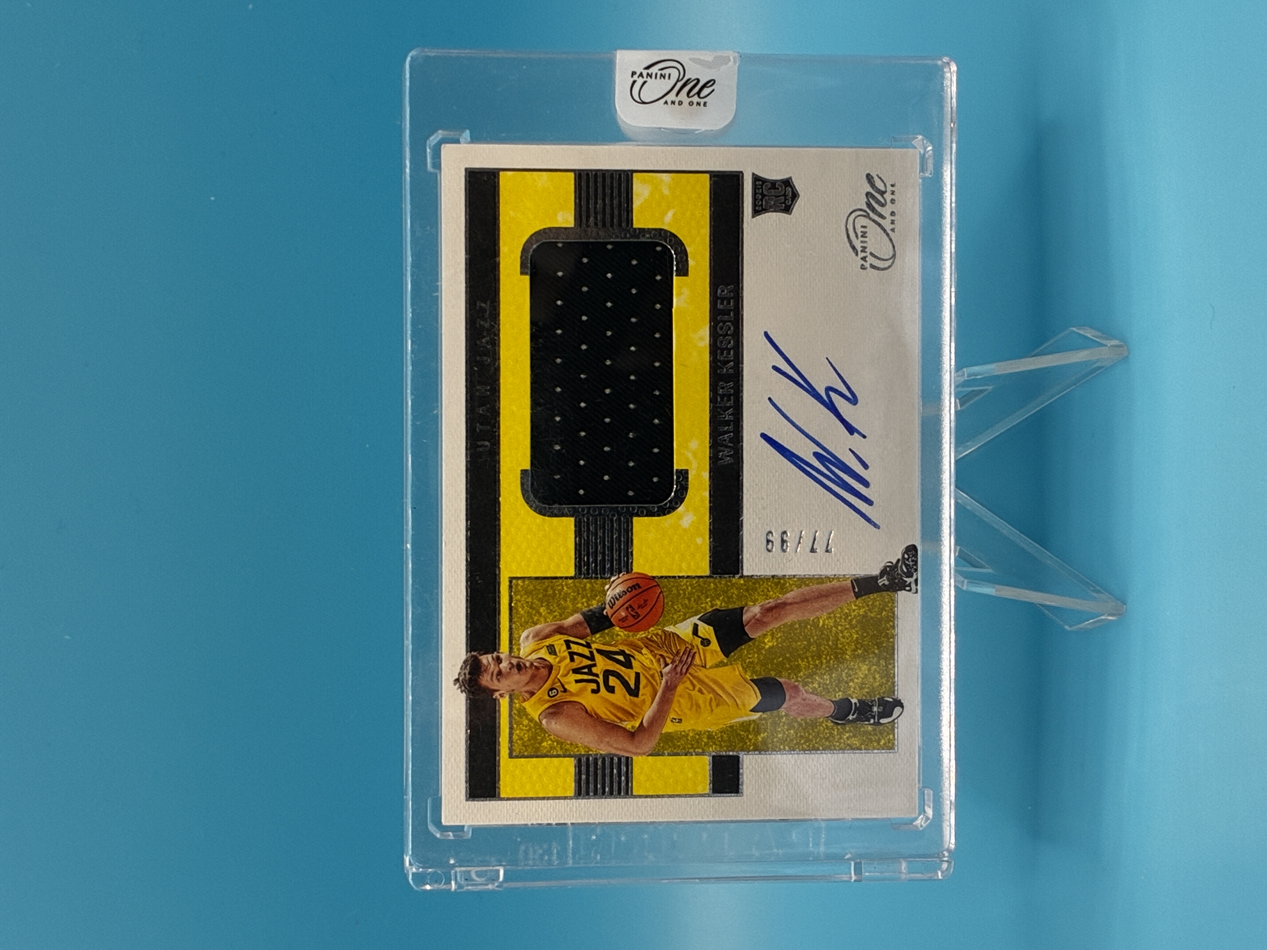 2022/2023 Panini One and One Walker Kessler Rookie Jersey Autographs 17/99 #RJA-WKS Utah Jazz – Vorderseite