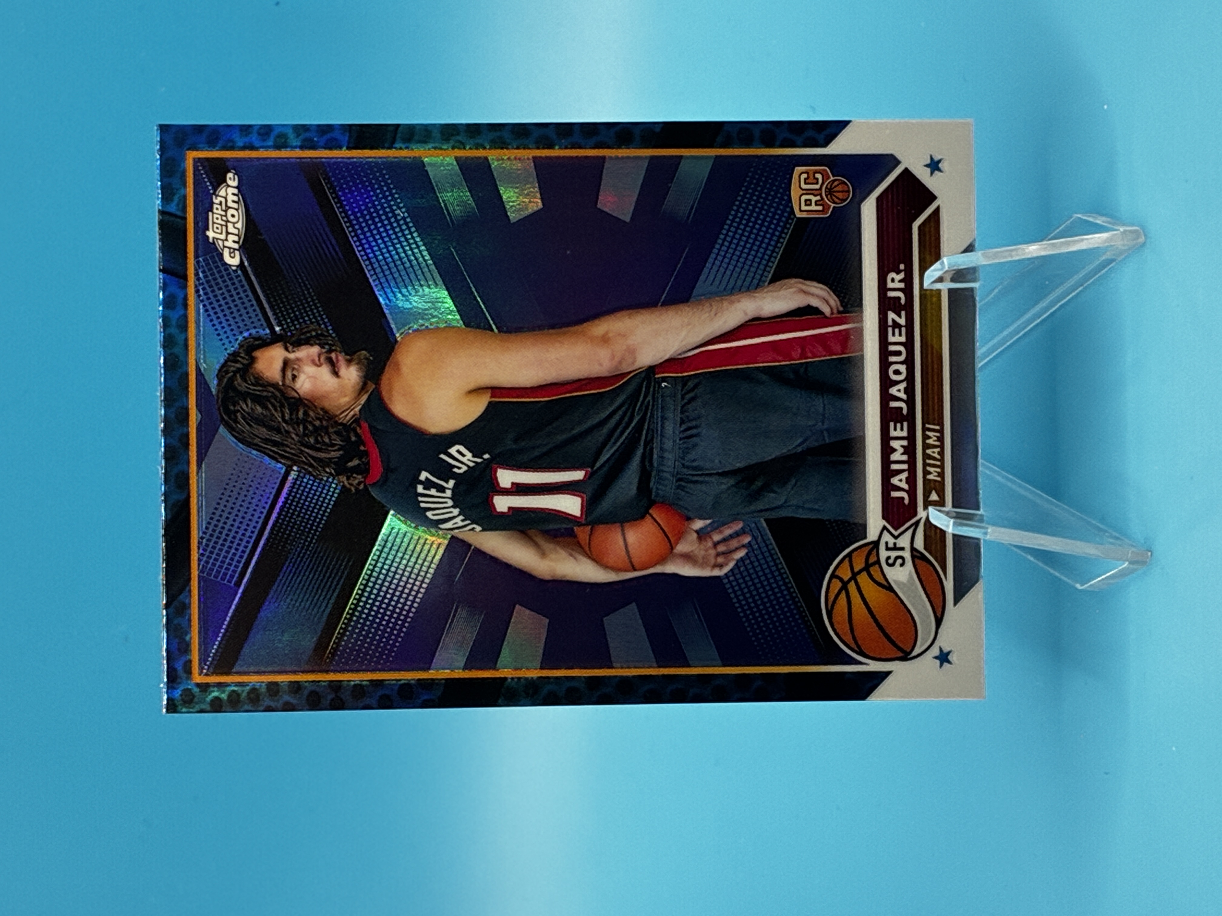 2023/2024 Topps Chrome Jaime Jaquez Jr. Blue Refractor #121 Miami Heat – Vorderseite