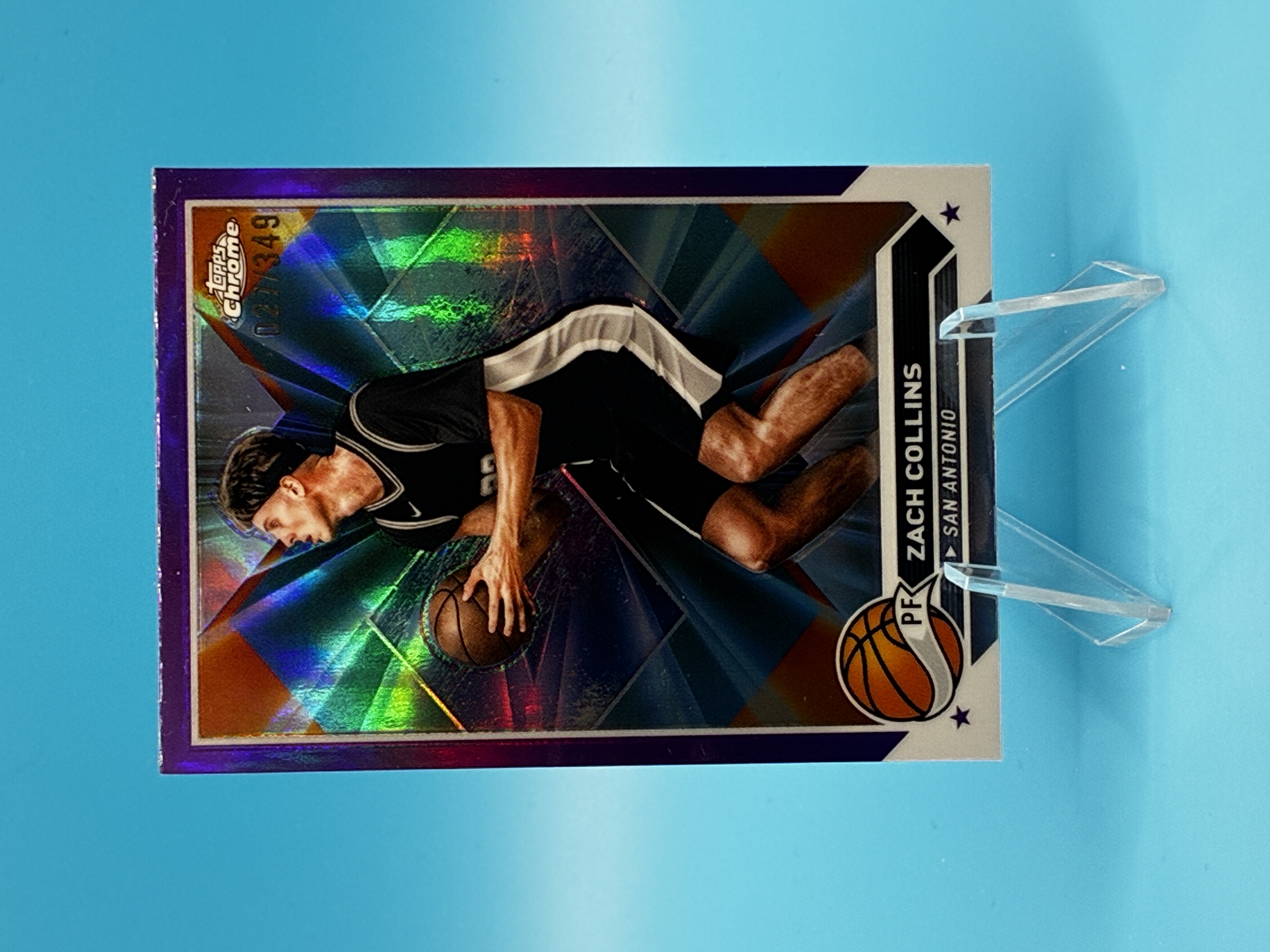 2023/2024 Topps Chrome Zach Collins Purple Refractor 027/349 #65 San Antonio Spurs – Vorderseite
