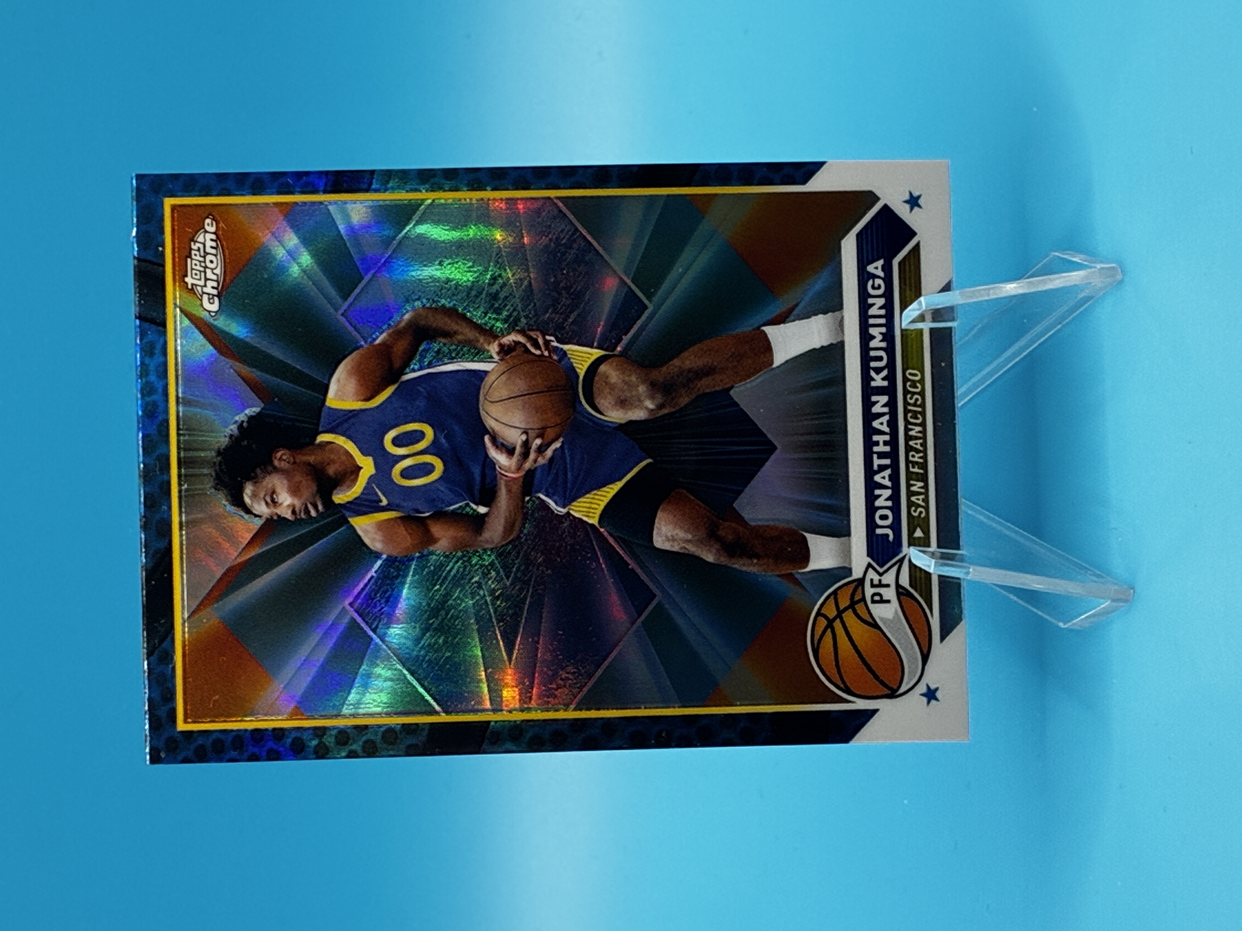 2023/2024 Topps Chrome Jonathan Kuminga Blue Refractor #122 Golden State Warriors – Vorderseite