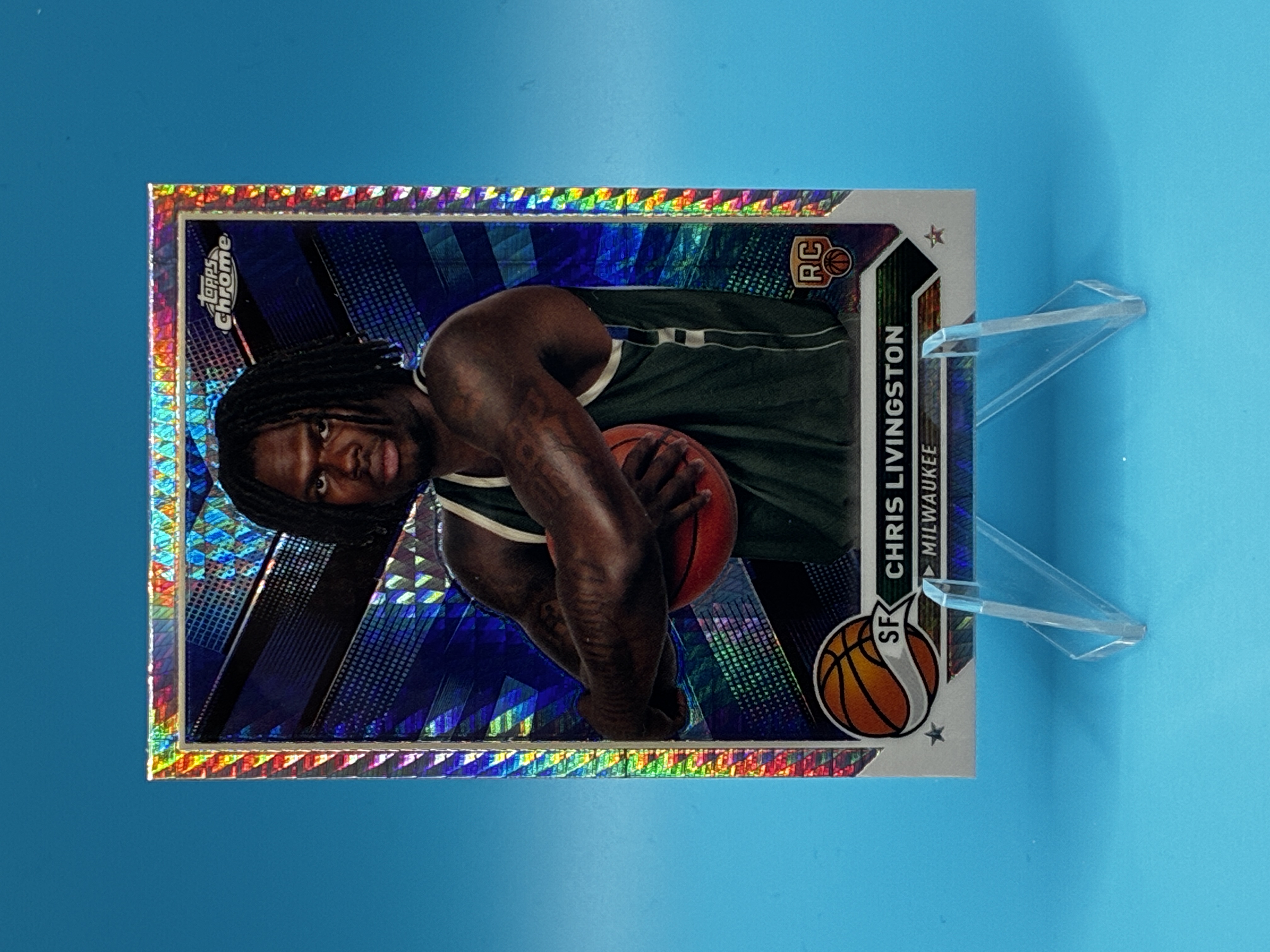 2023/2024 Topps Chrome Chris Livingston Prism Refractor #46 Milwaukee Bucks – Vorderseite