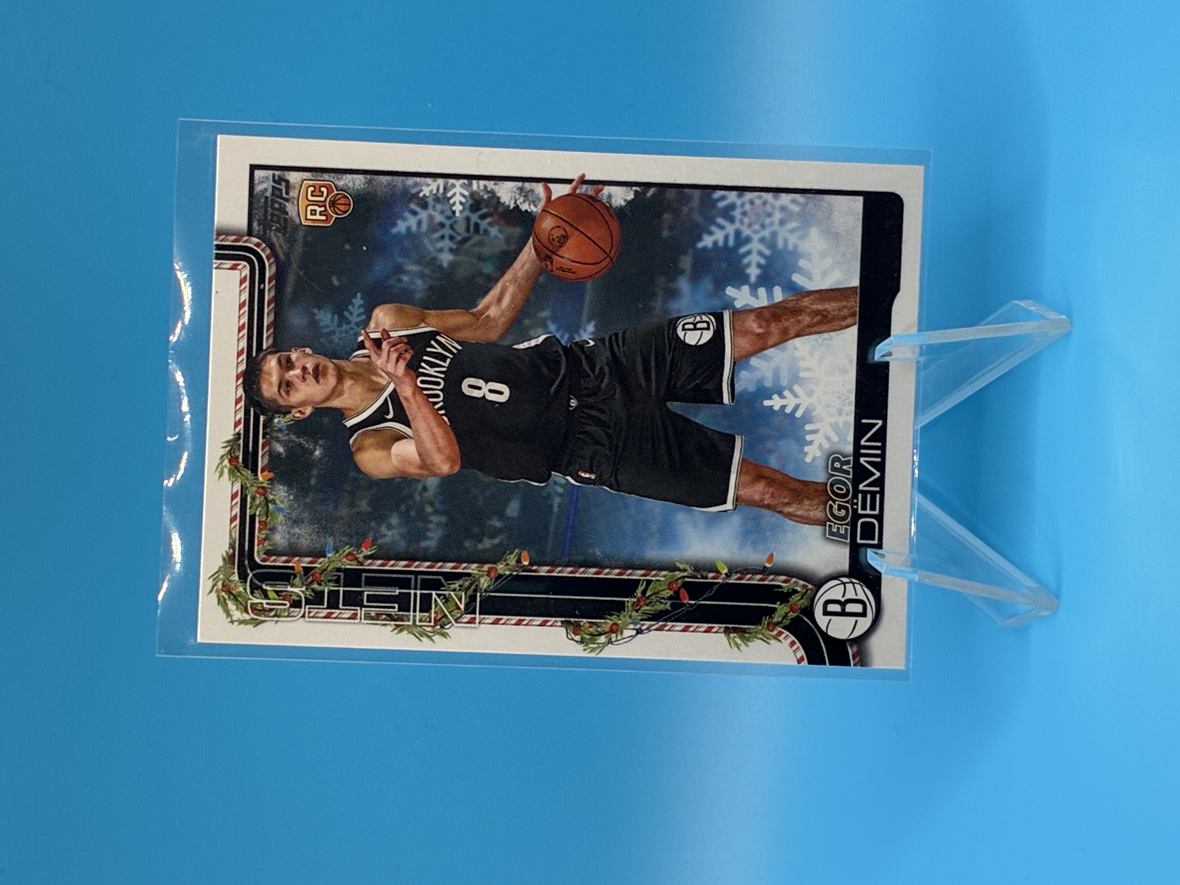 2025/2026 Topps Holiday Egor Dëmin #H168 Brooklyn Nets – Vorderseite