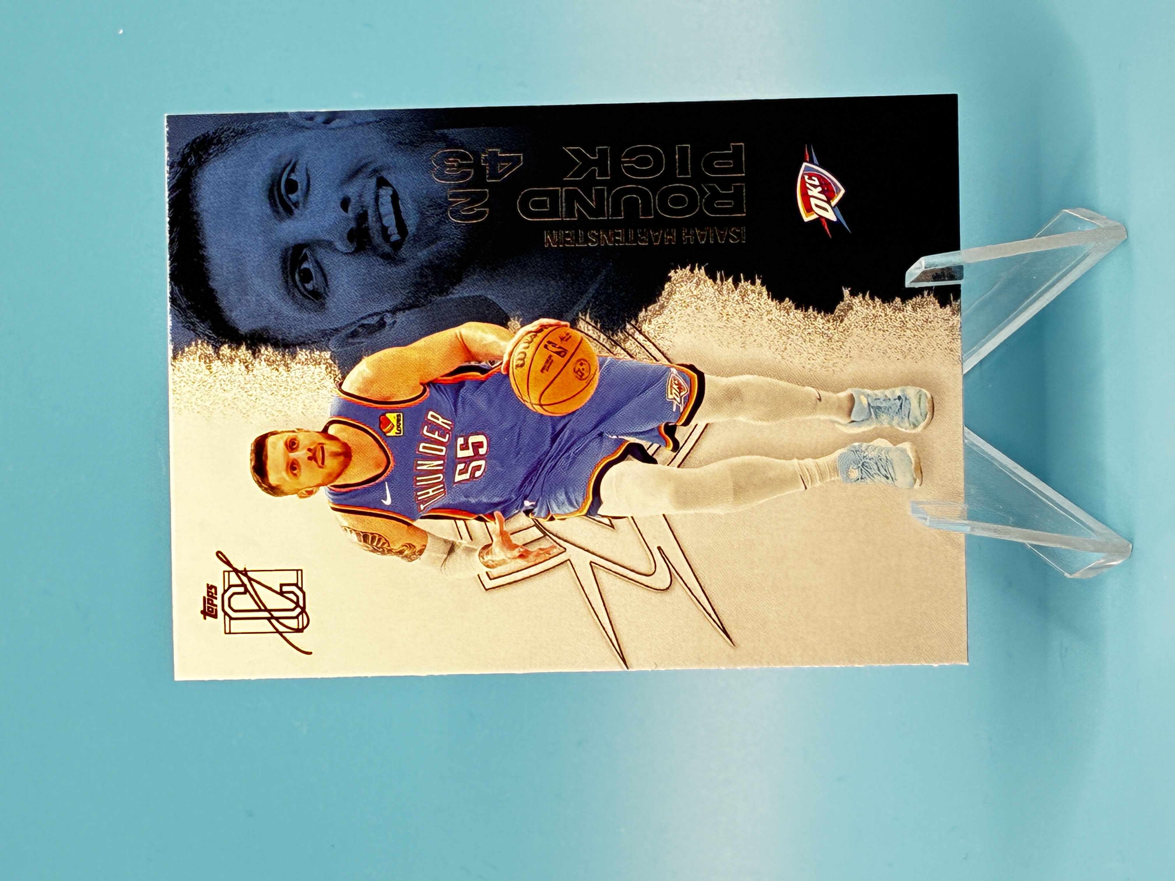 2025/2026 Topps Signature Class Isaiah Hartenstein #41 Oklahoma City Thunder – Vorderseite