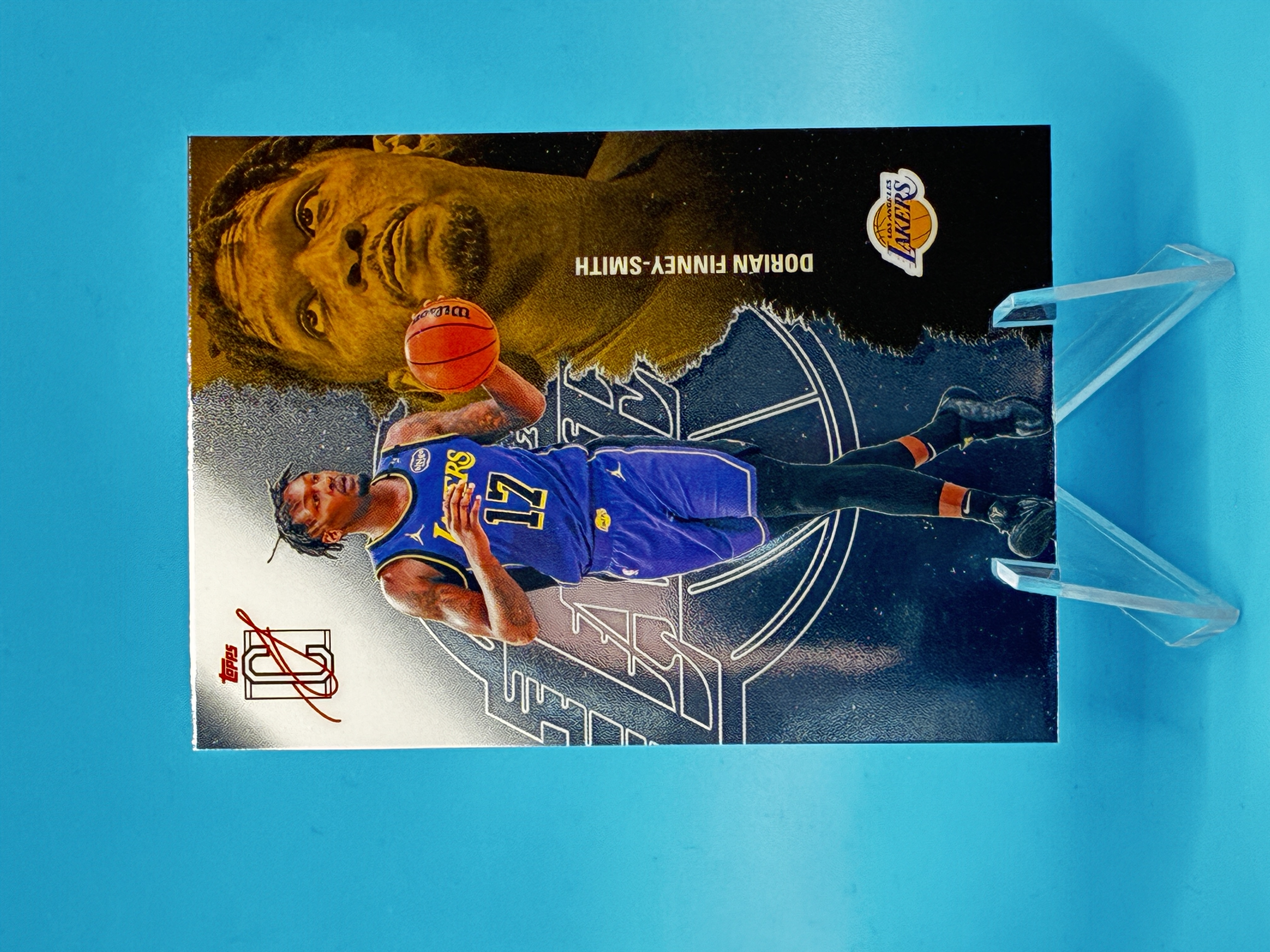 2025/2026 Topps Signature Class Dorian Finney-Smith #74 Los Angeles Lakers – Vorderseite