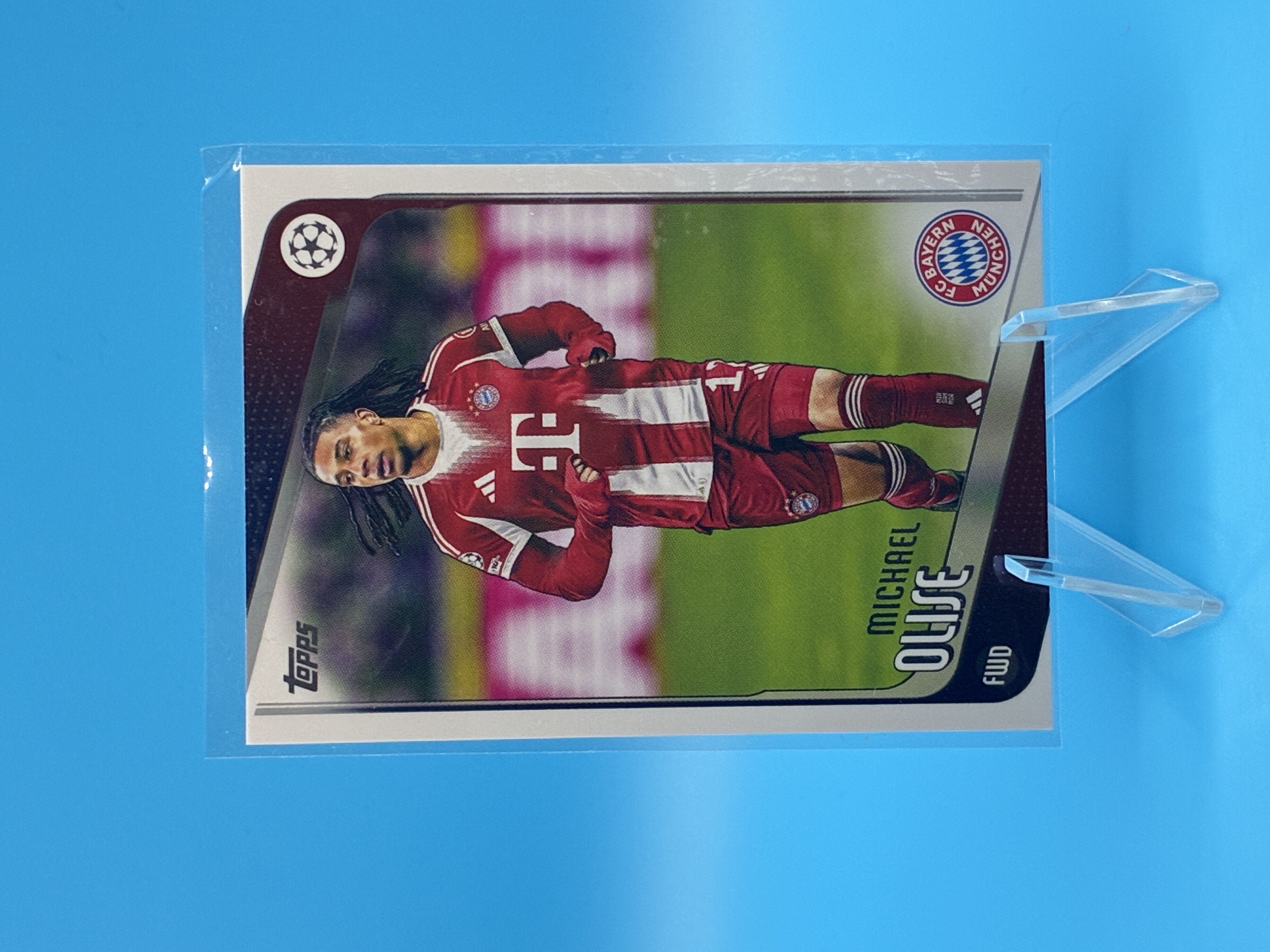 2025/2026 Topps ClubCompetitions Michael Olise #4 FC Bayern München – Vorderseite