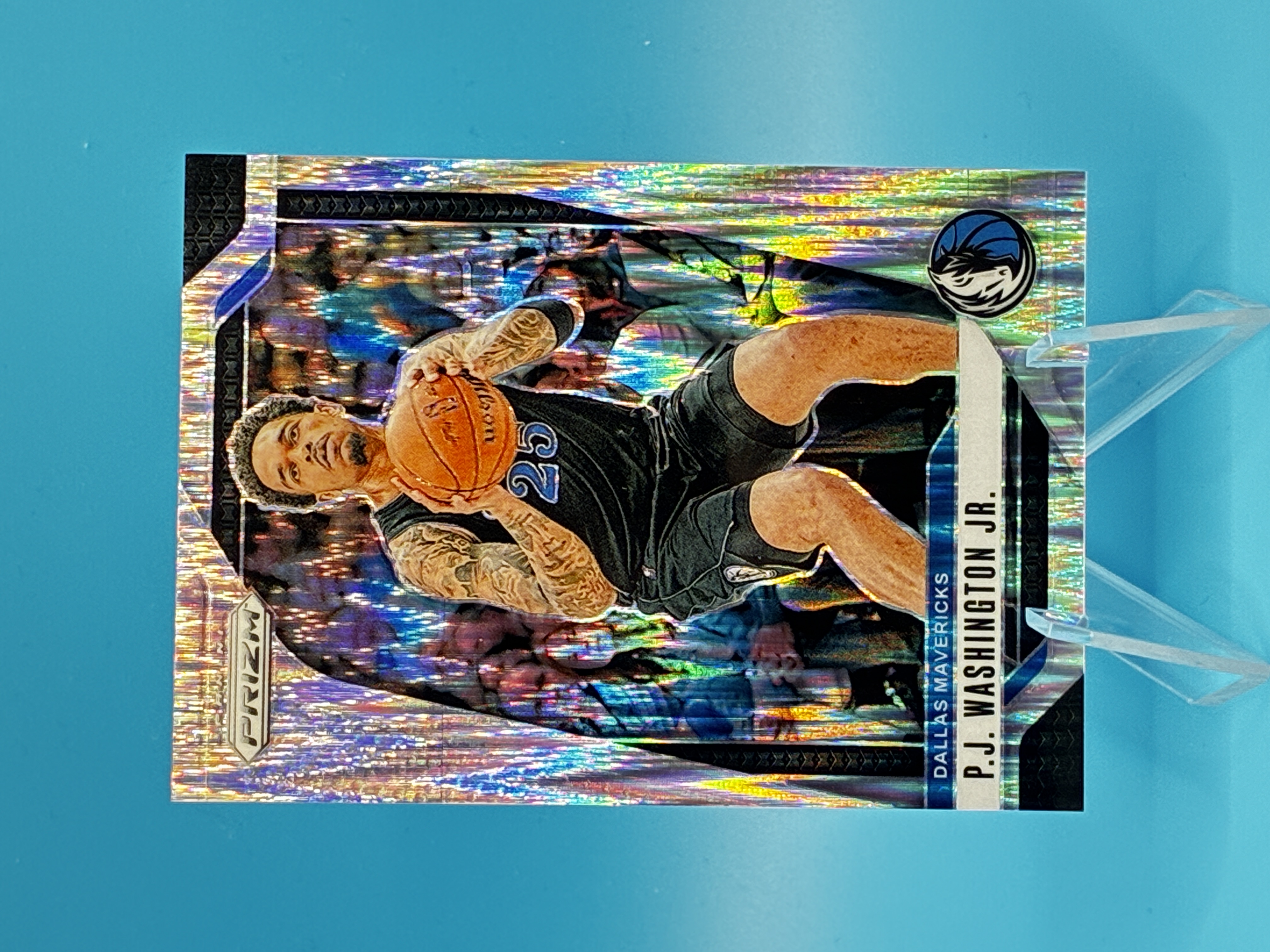 2024/2025 Panini Prizm P.J. Washington Jr. Flash 243/249 #174 Dallas Mavericks – Vorderseite