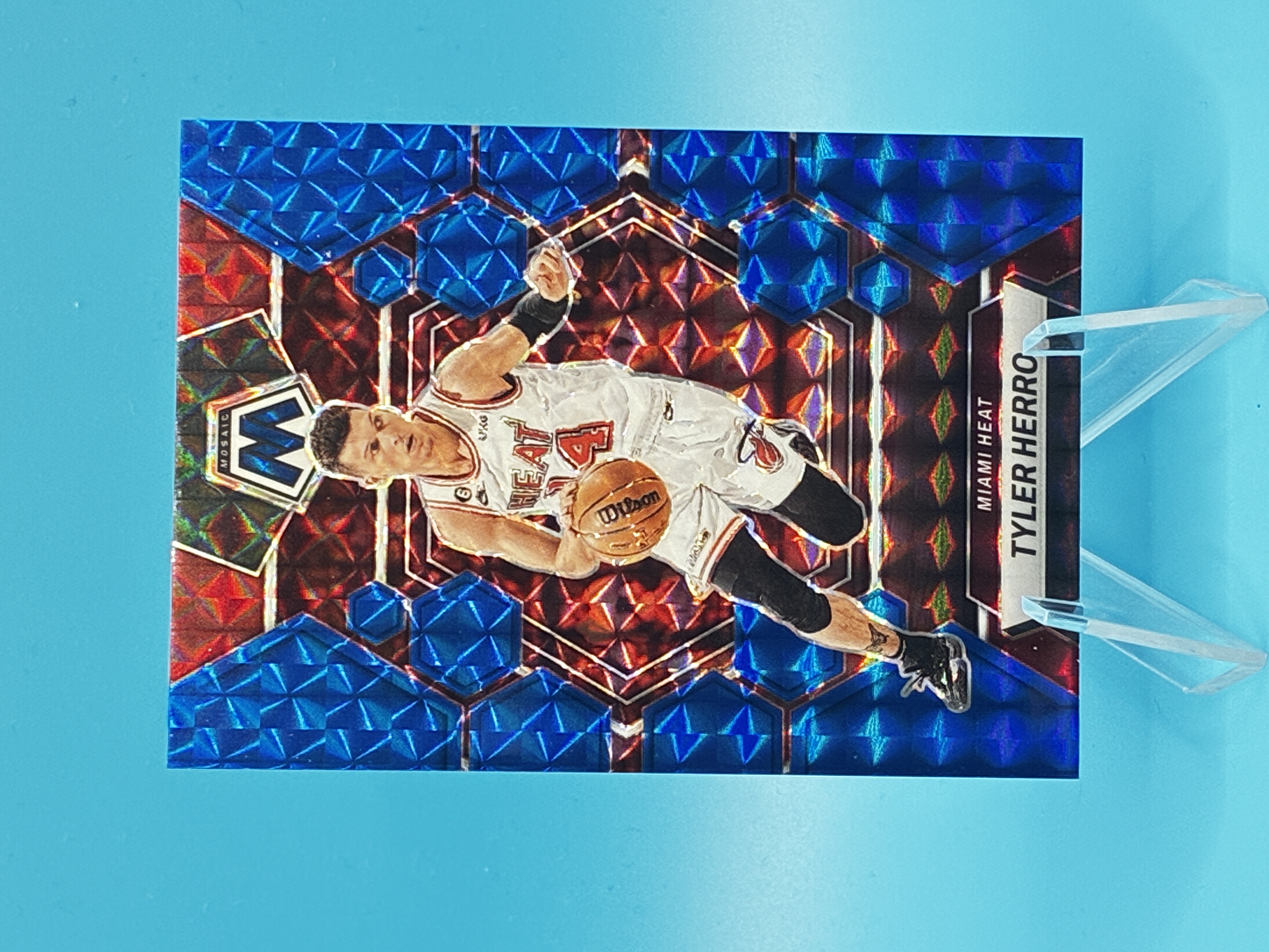 2022/2023 Panini Mosaic Tyler Herro Blue Mosaic 081/199 #104 Miami Heat – Vorderseite