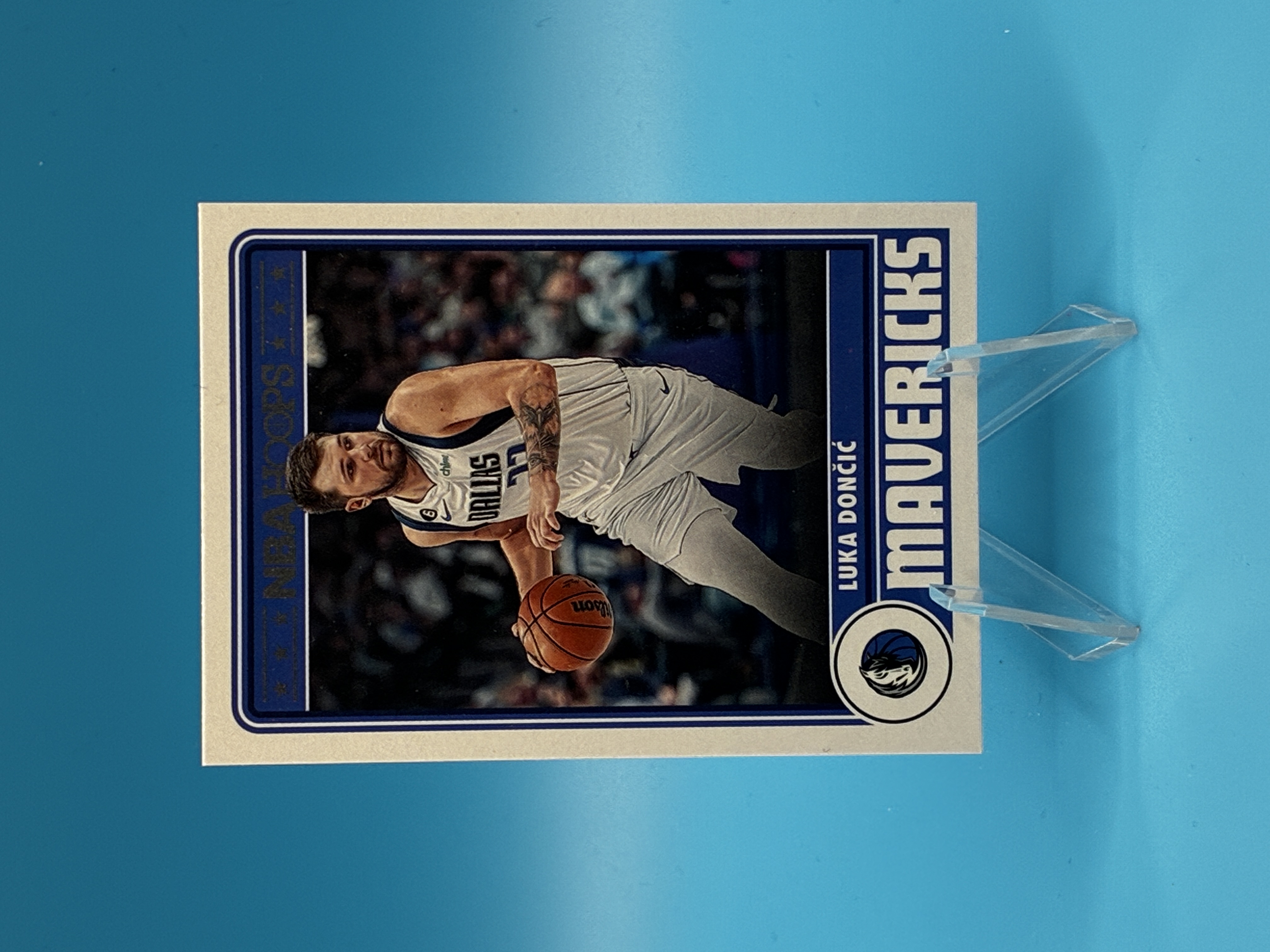 2023/2024 Panini Hoops Luka Dončić #295 Dallas Mavericks – Vorderseite