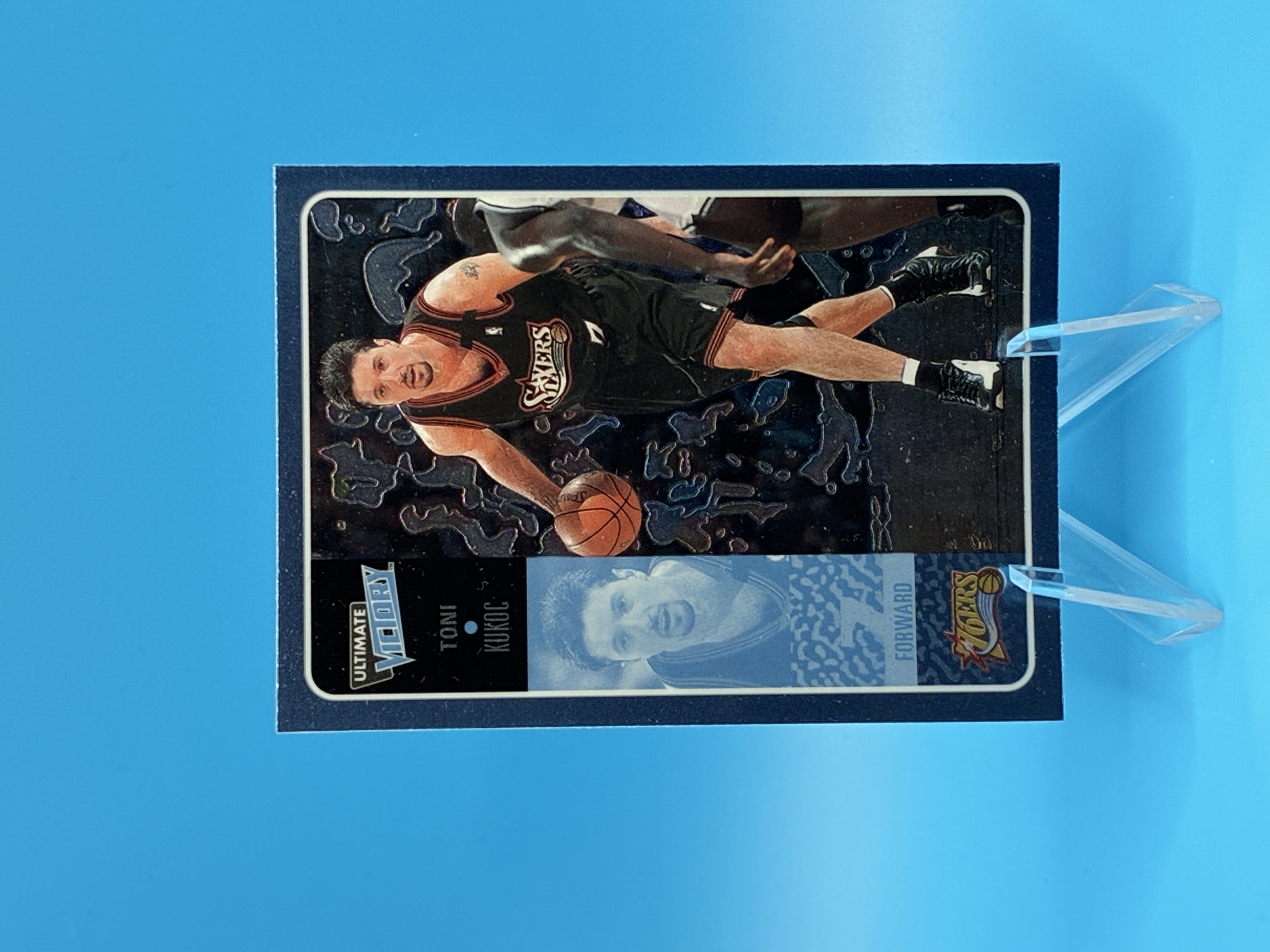 2000/2001 Upper Deck Ultimate Victory Toni Kukoč #42 Philadelphia 76ers – Vorderseite