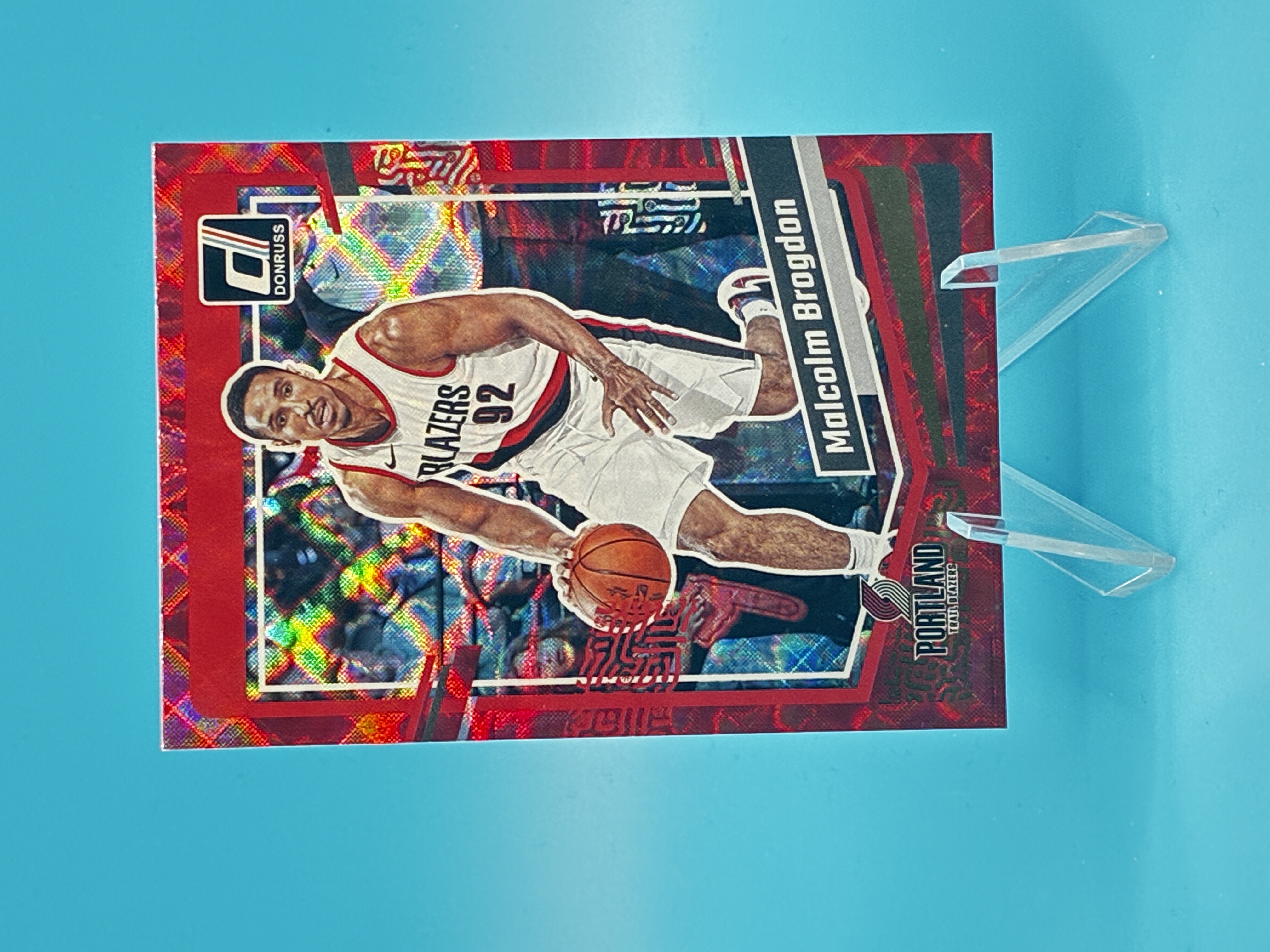 2023/2024 Panini Donruss Malcolm Brogdon Red Laser #17 Portland Trail Blazers – Vorderseite