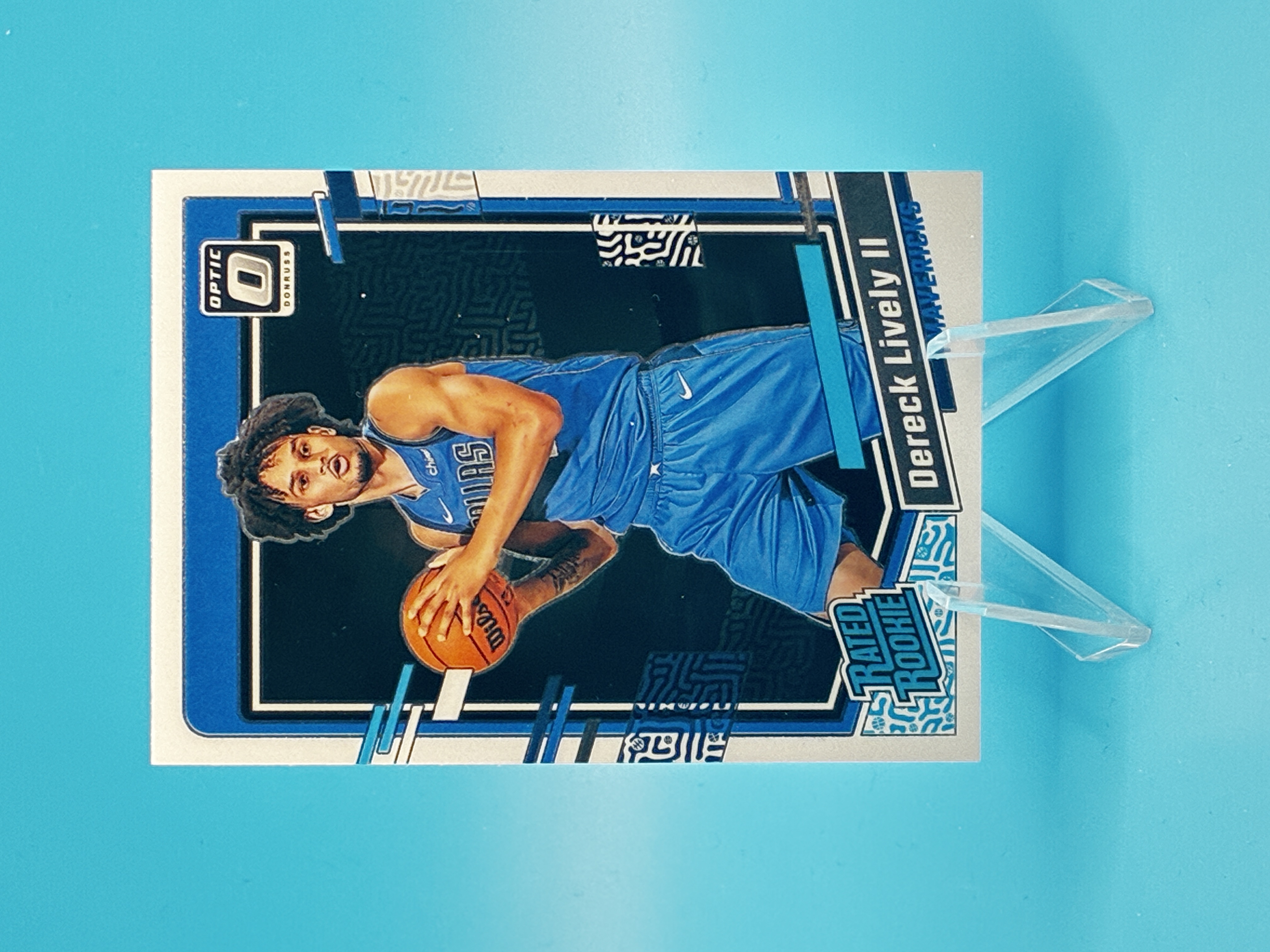2023/2024 Panini Optic Dereck Lively II Rated Rookie #245 Dallas Mavericks – Vorderseite