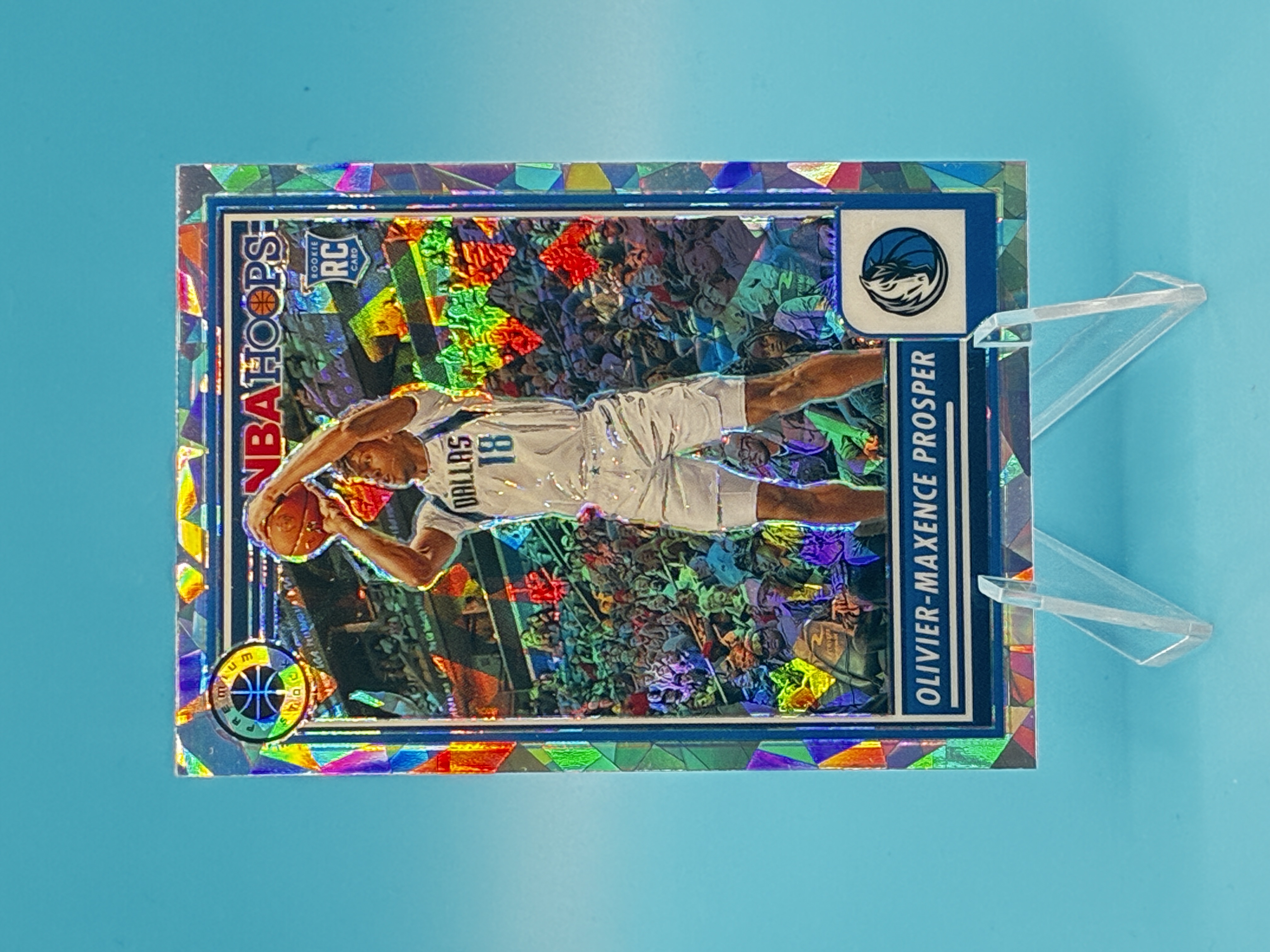 2023/2024 Panini Hoops Premium Stock Olivier-Maxence Prosper Cracked Ice #103 Dallas Mavericks – Vorderseite