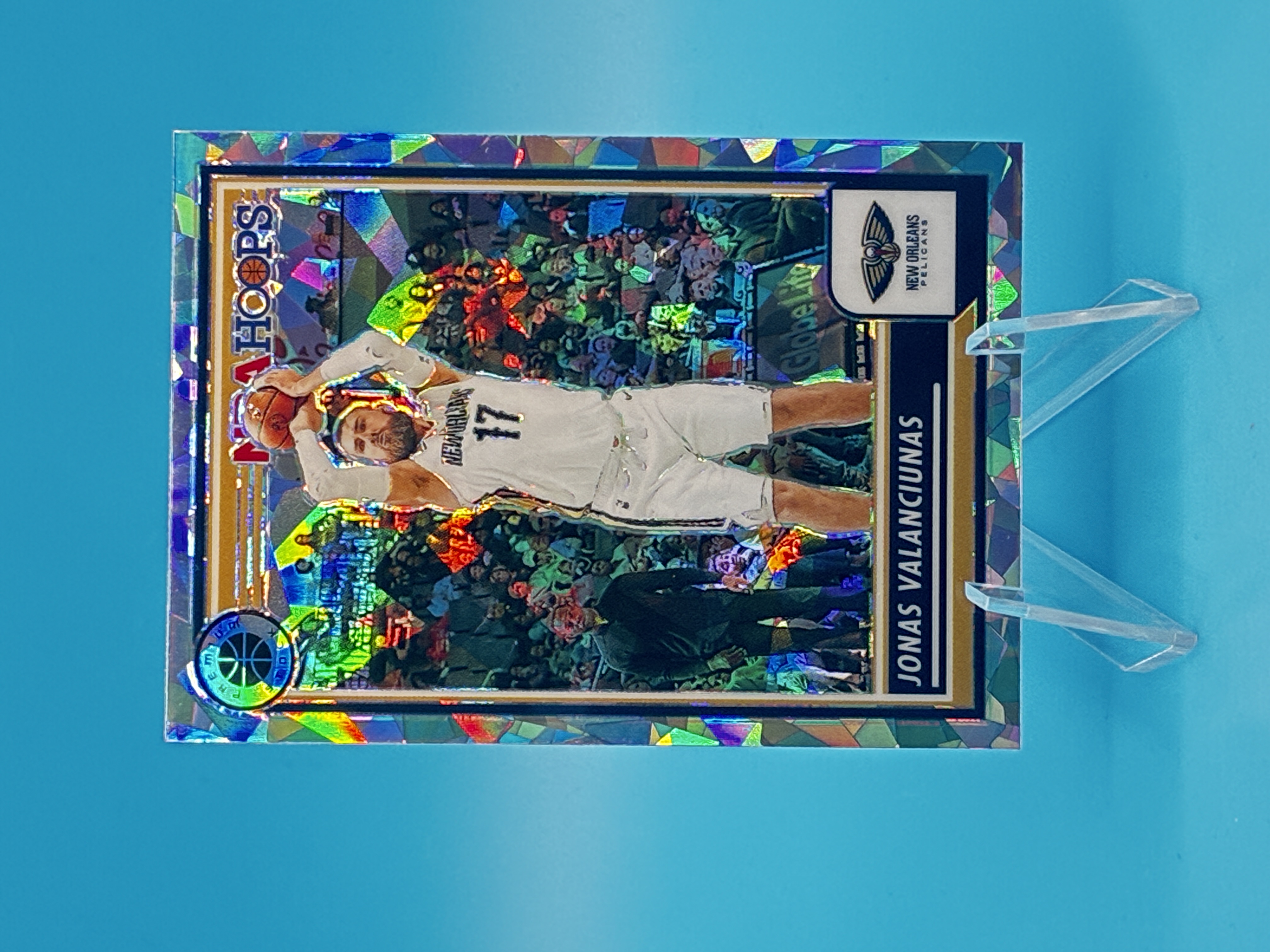 2023/2024 Panini Hoops Premium Stock Jonas Valanciunas Fractal #112 New Orleans Pelicans – Vorderseite