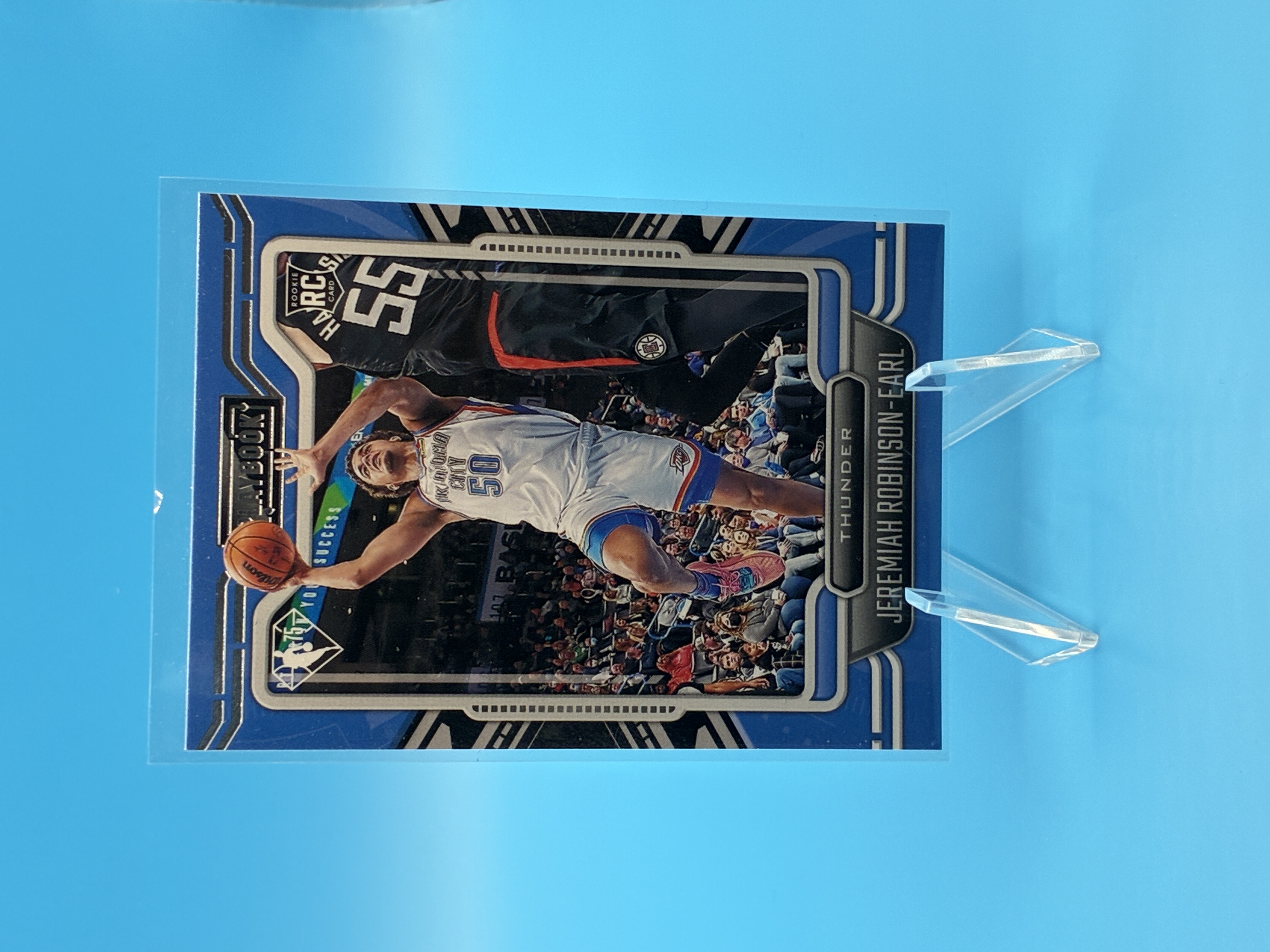 2021/2022 Panini Playbook Jeremiah Robinson-Earl #273 Oklahoma City Thunder – Vorderseite