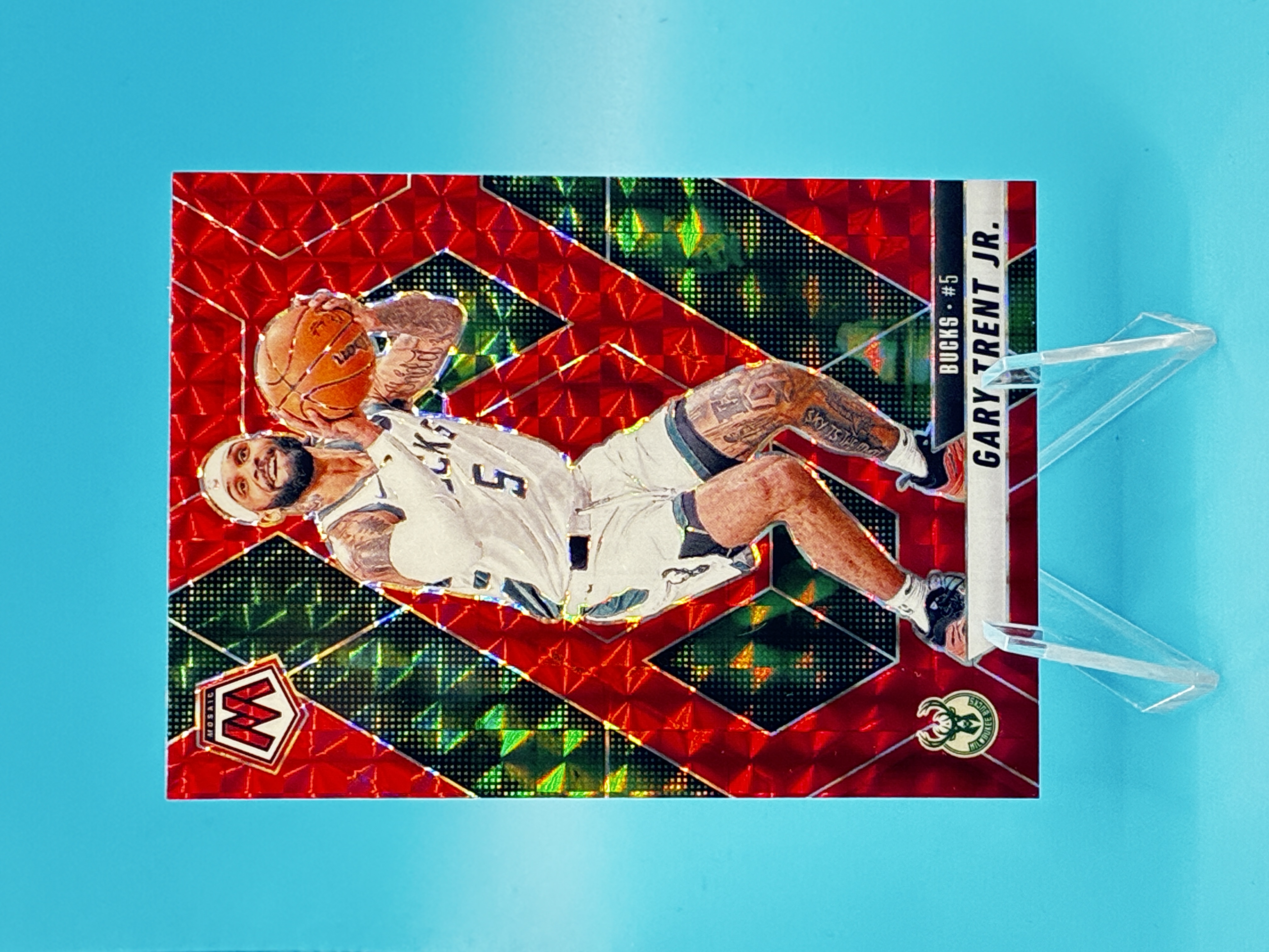 2024/2025 Panini Mosaic Gary Trent Jr. Red #91 Milwaukee Bucks – Vorderseite