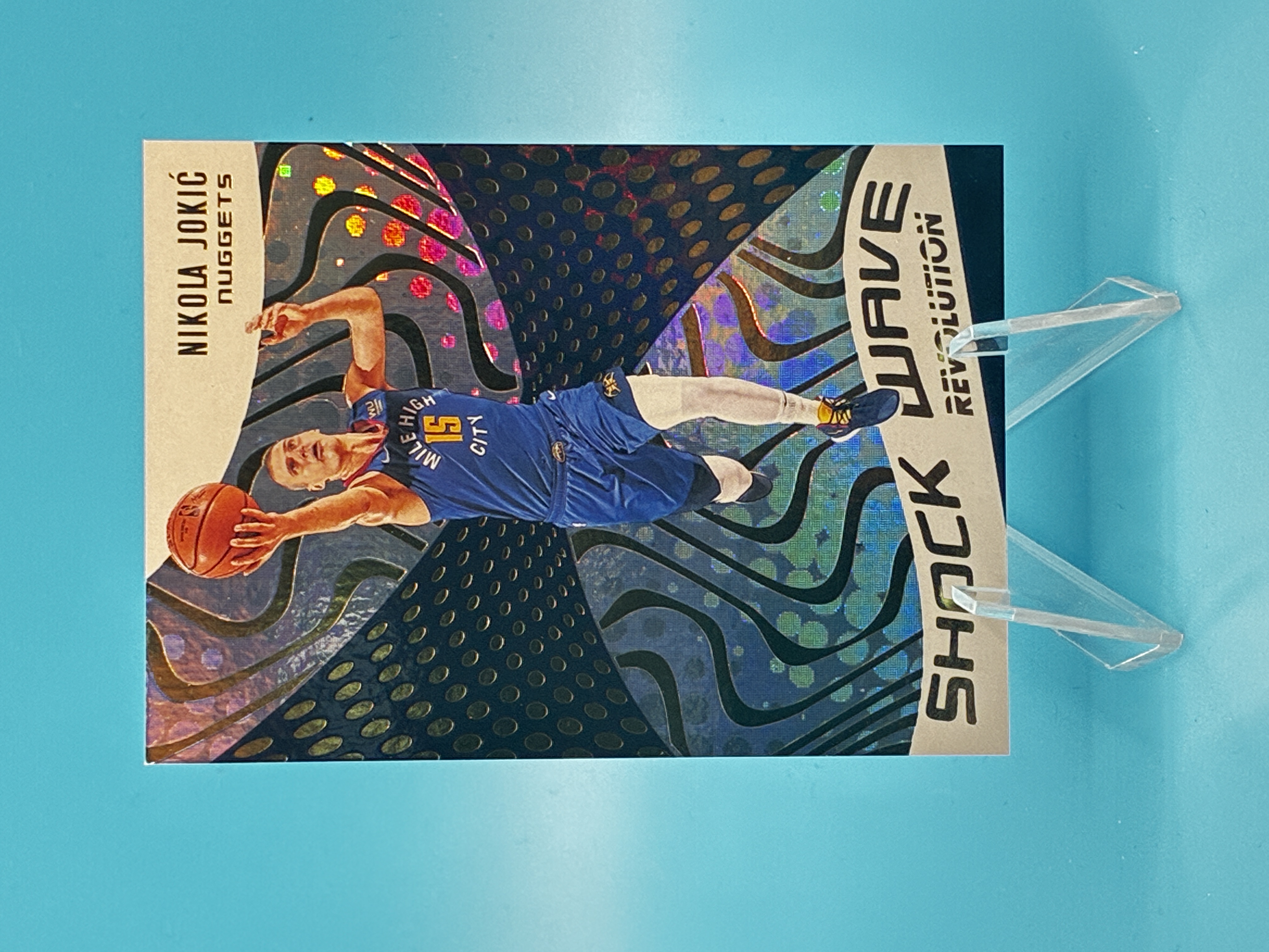2020/2021 Panini Revolution Nikola Jokić Shock Wave #24 Denver Nuggets – Vorderseite