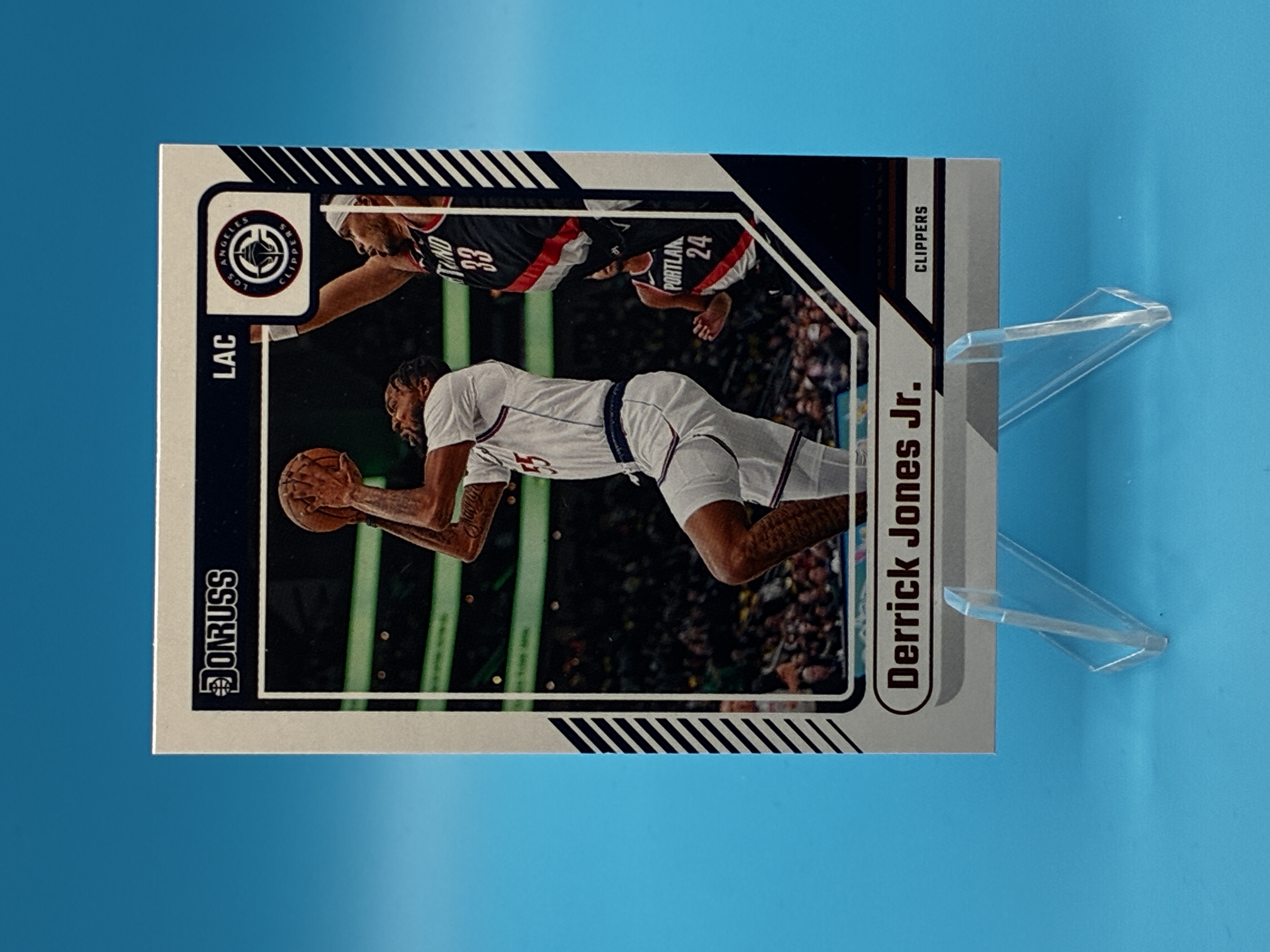 2024/2025 Panini Donruss Derrick Jones Jr. #15 Los Angeles Clippers – Vorderseite