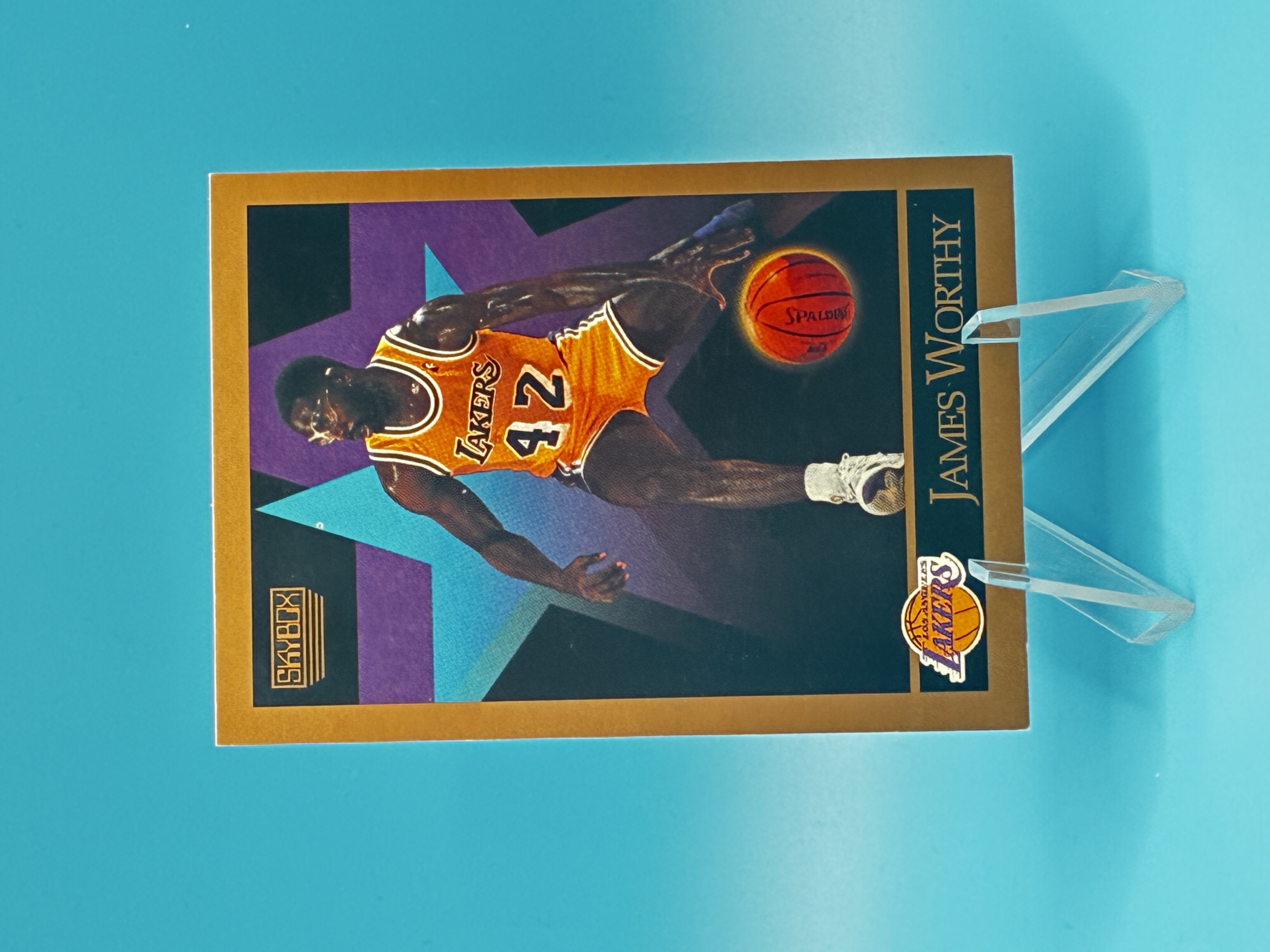 1990/1991 SkyBox Basketball James Worthy #143 Los Angeles Lakers – Vorderseite