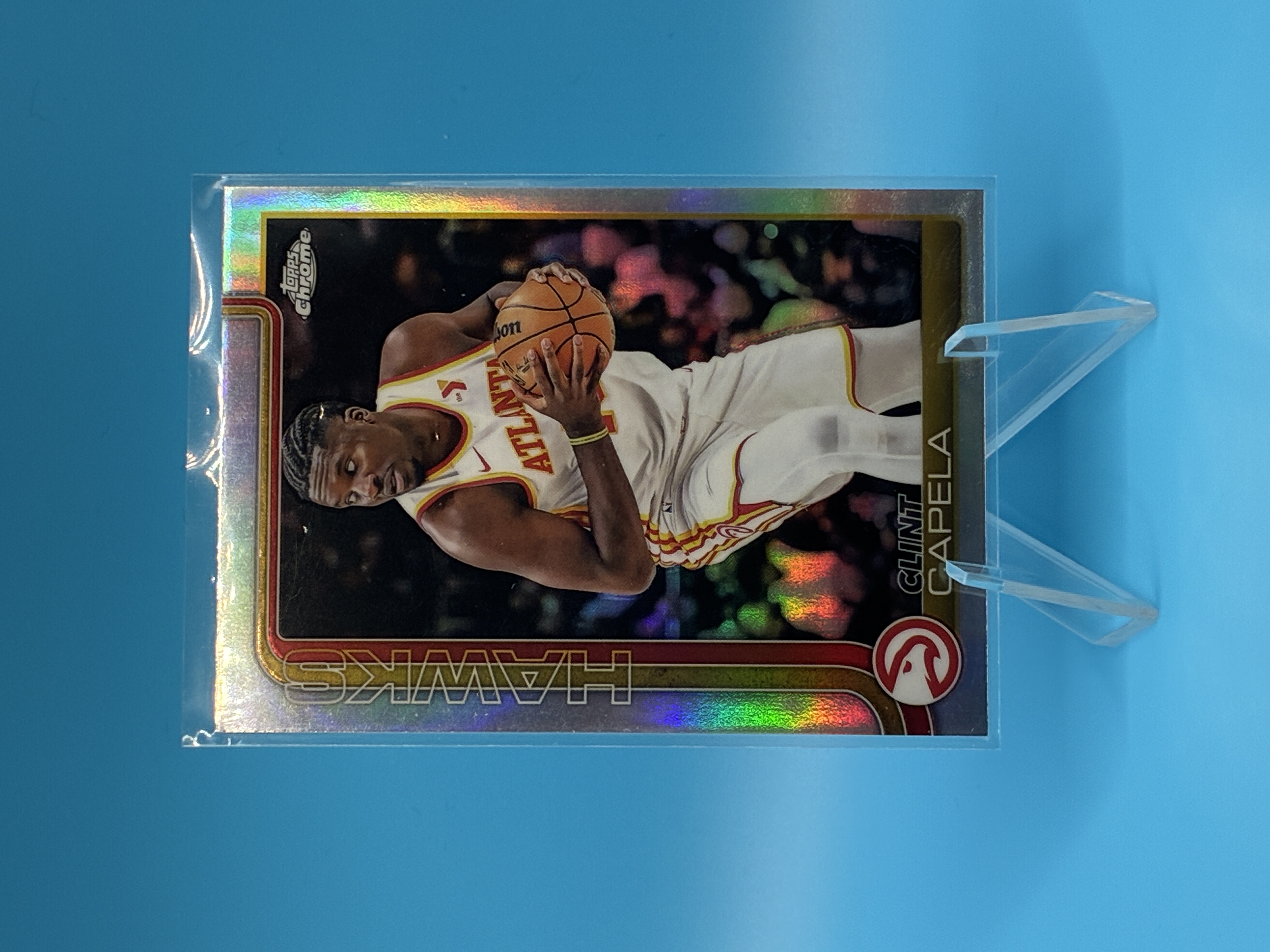 2024/2025 Topps Chrome Clint Capela Refractor #81 Atlanta Hawks – Vorderseite