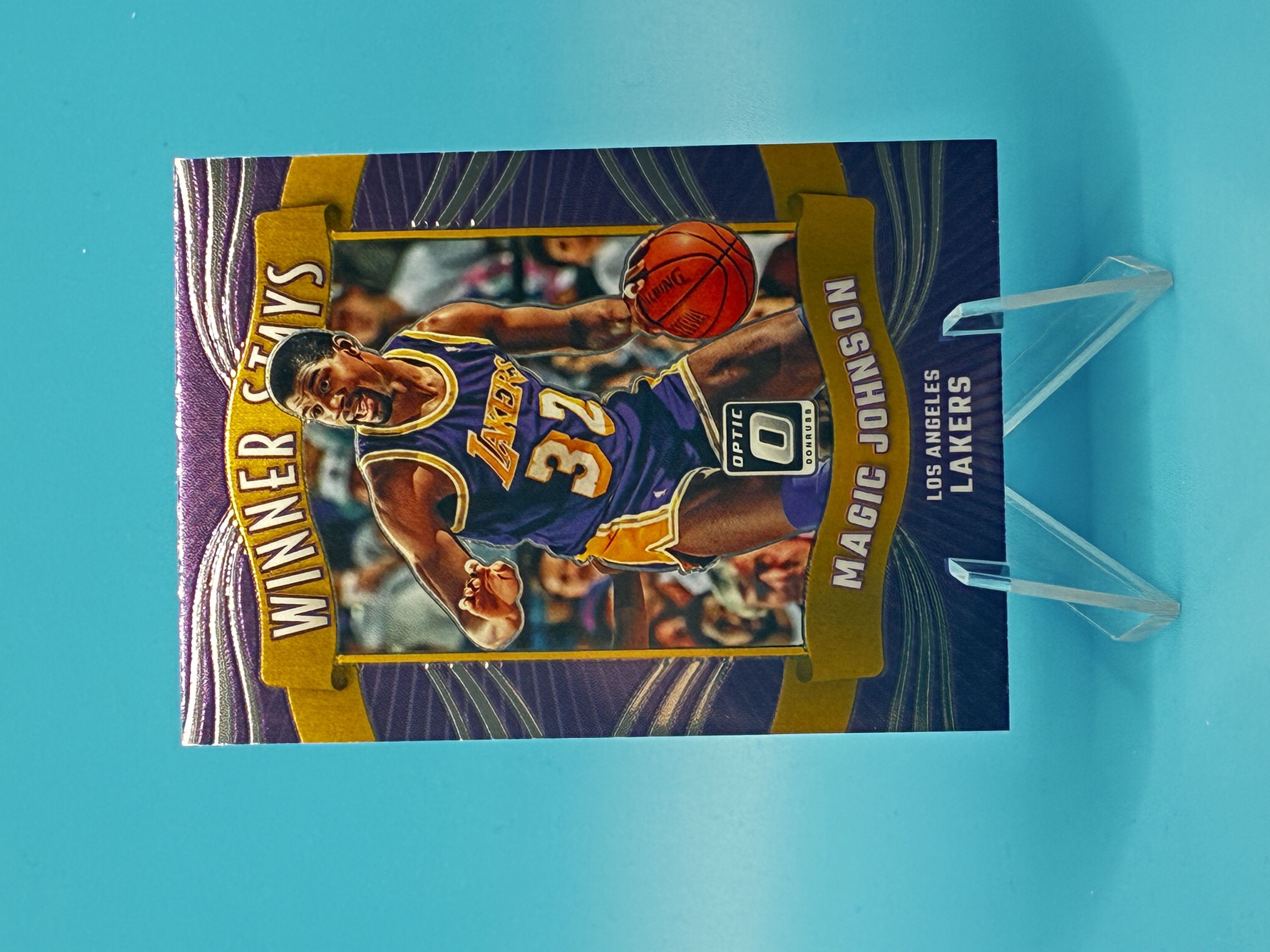 2023/2024 Panini Optic Magic Johnson Winner Stays #11 Los Angeles Lakers – Vorderseite