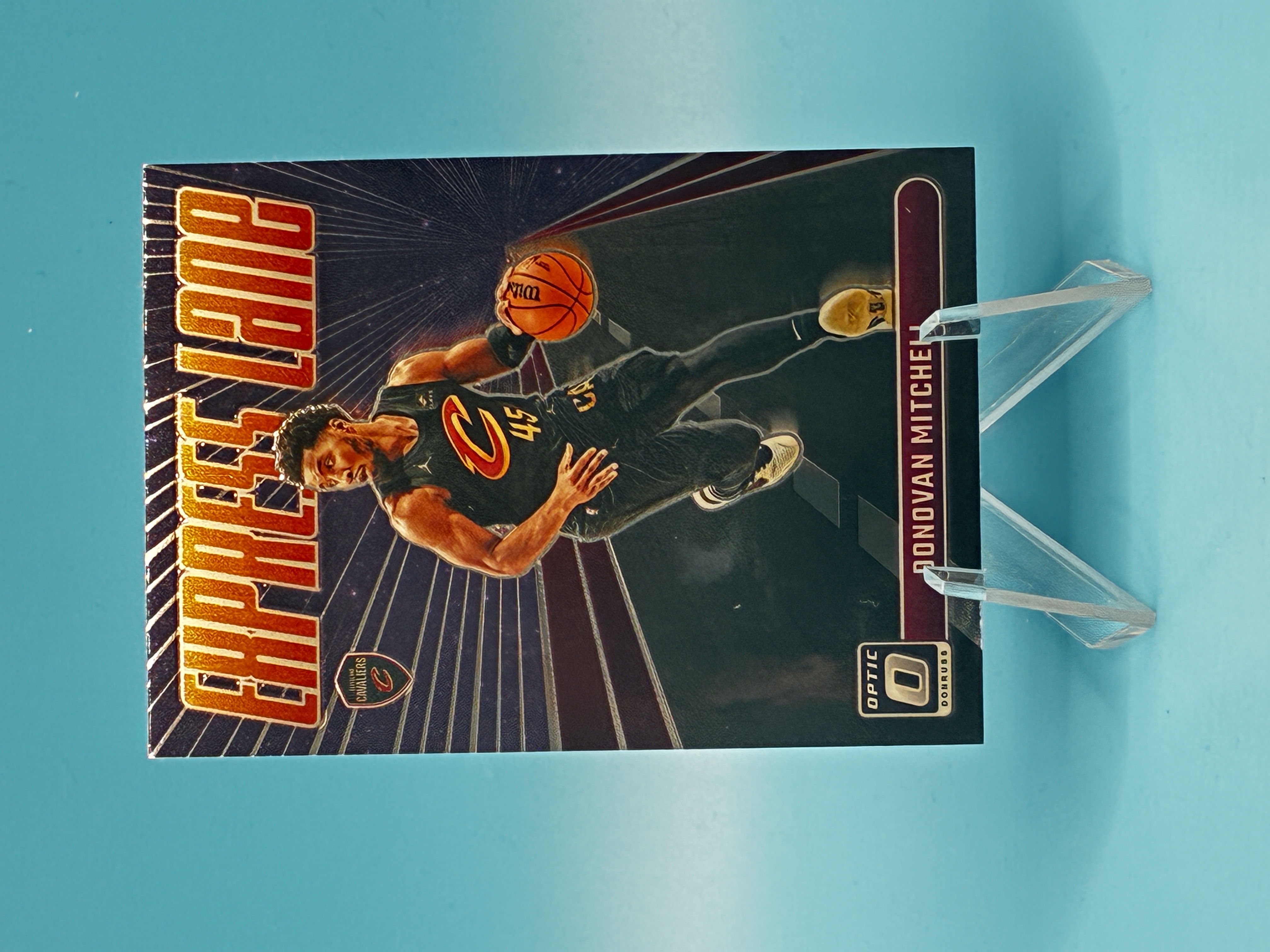 2023/2024 Panini Donruss Optic Donovan Mitchell Express Lane #19 Cleveland Cavaliers – Vorderseite