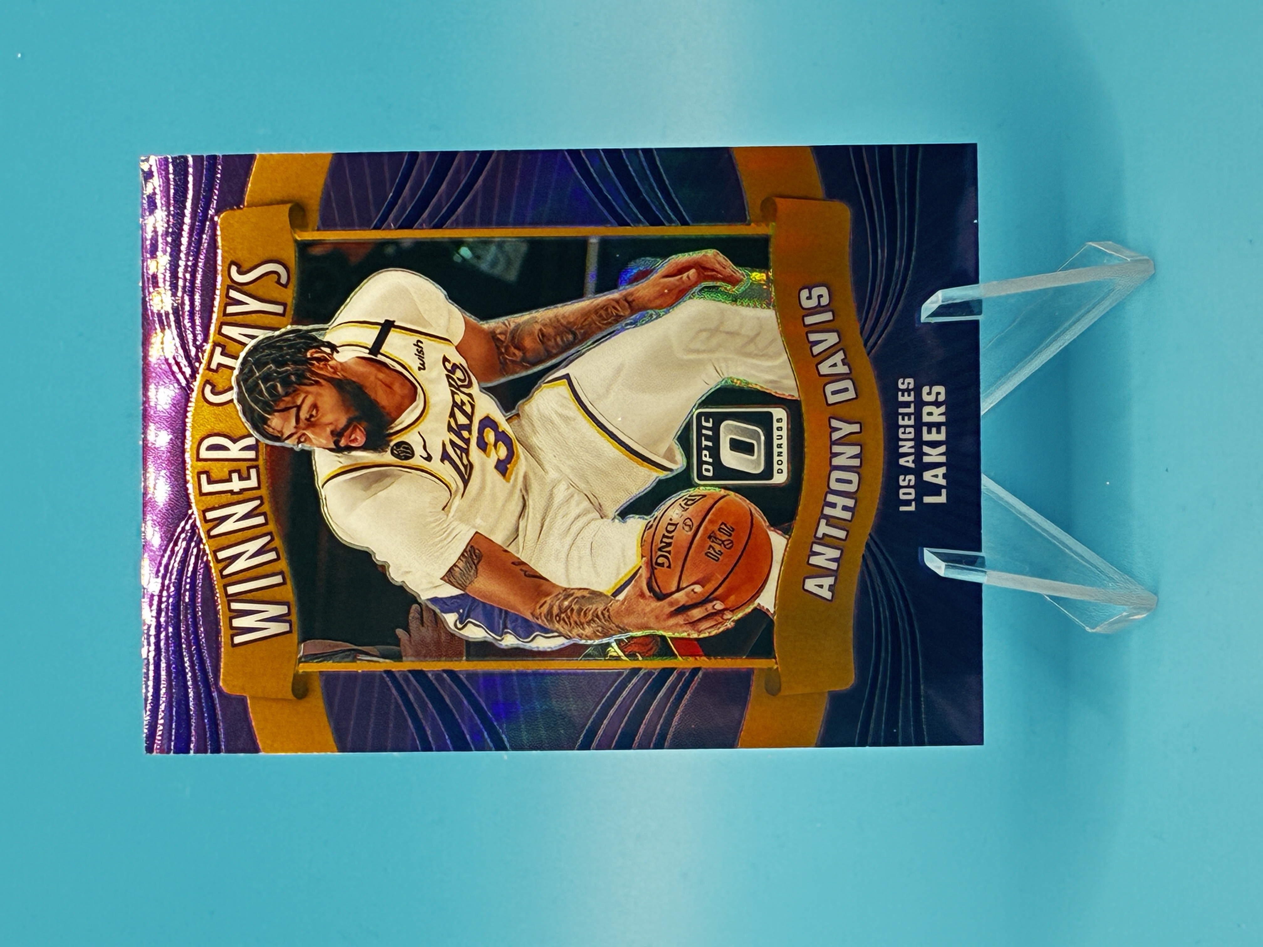 2023/2024 Panini Optic Anthony Davis Winner Stays #19 Los Angeles Lakers – Vorderseite
