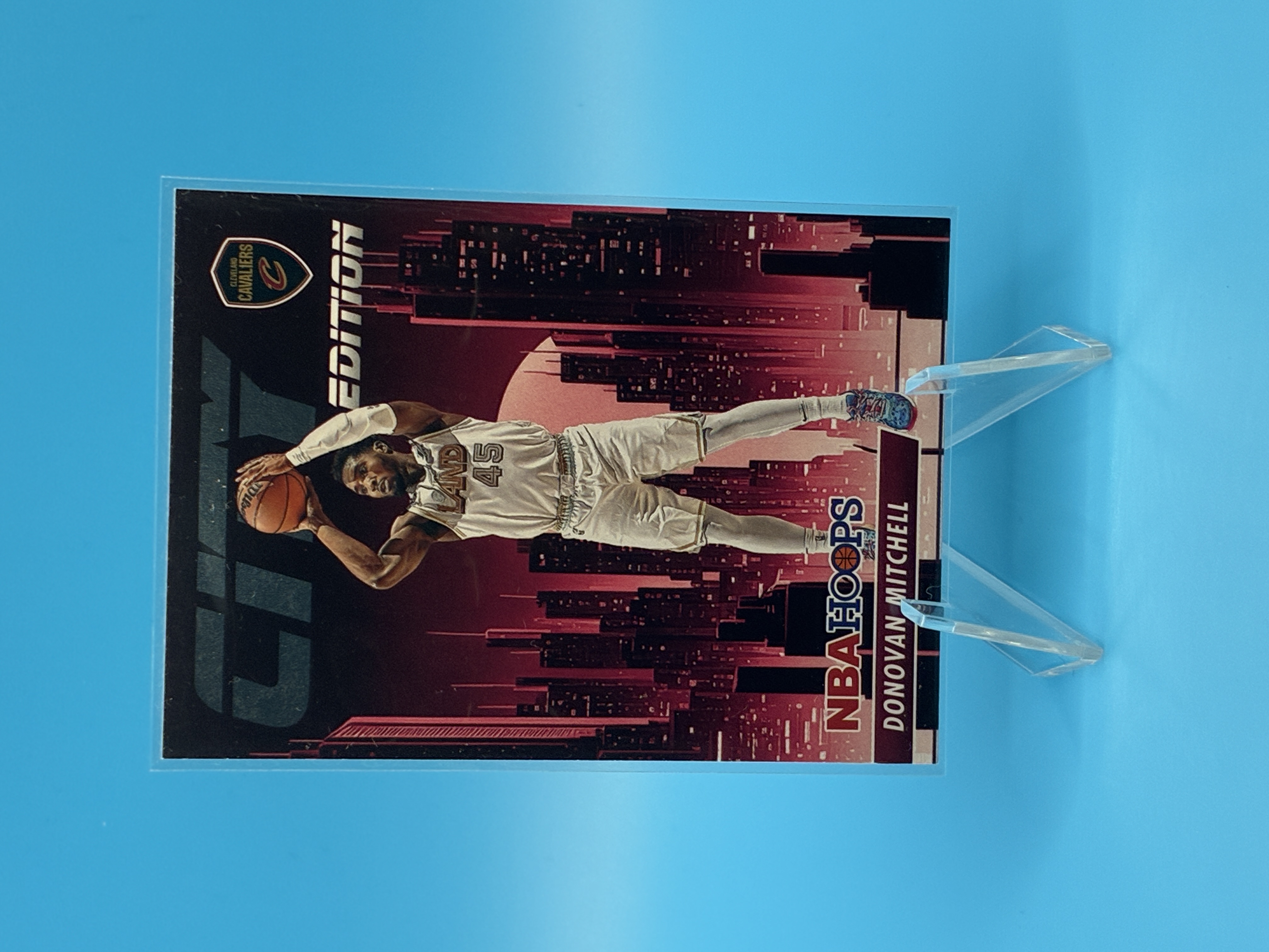 2023/2024 Panini Hoops Donovan Mitchell City Edition #15 Cleveland Cavaliers – Vorderseite