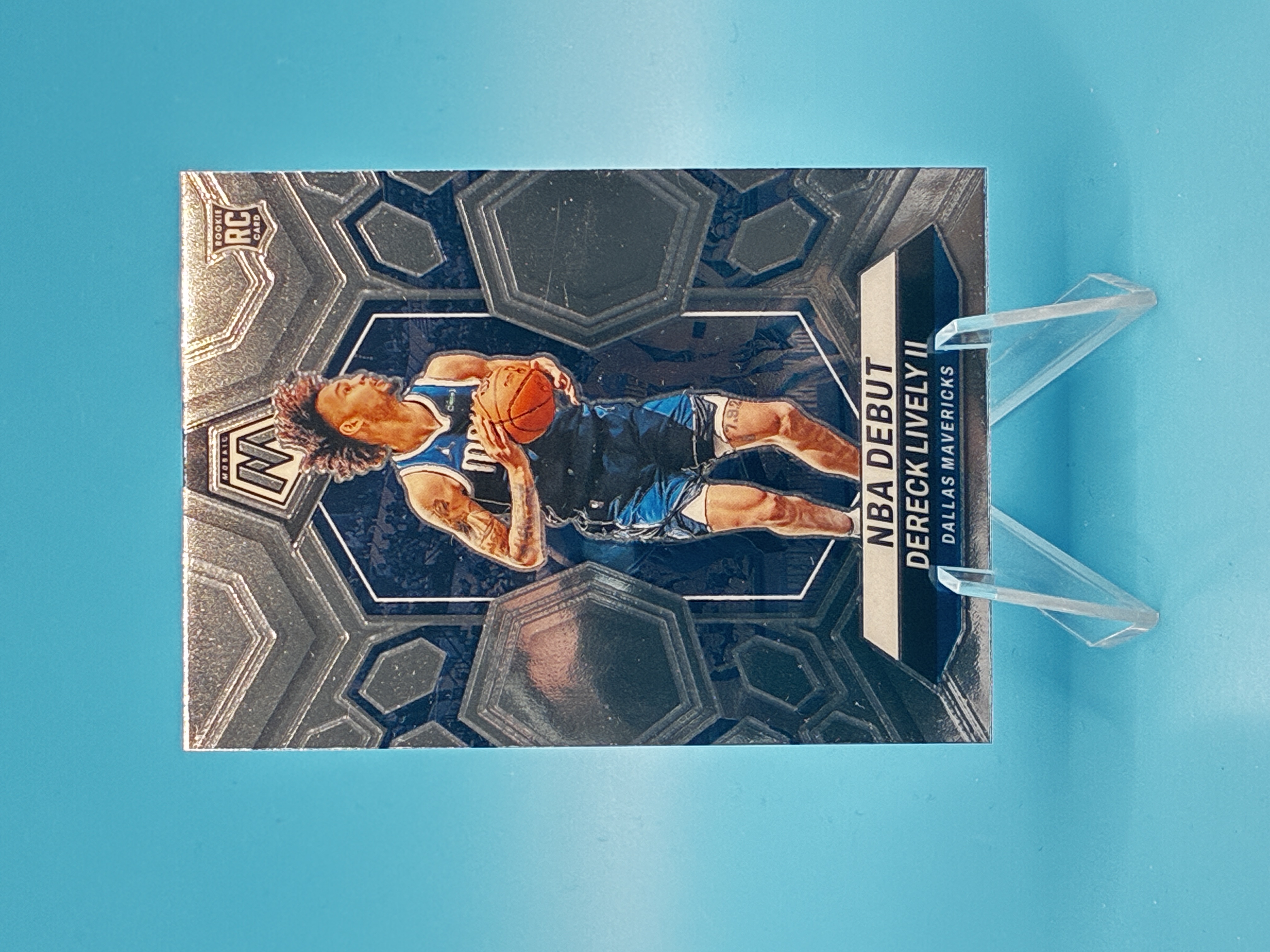 2023/2024 Panini Mosaic Dereck Lively II NBA Debut #265 Dallas Mavericks – Vorderseite