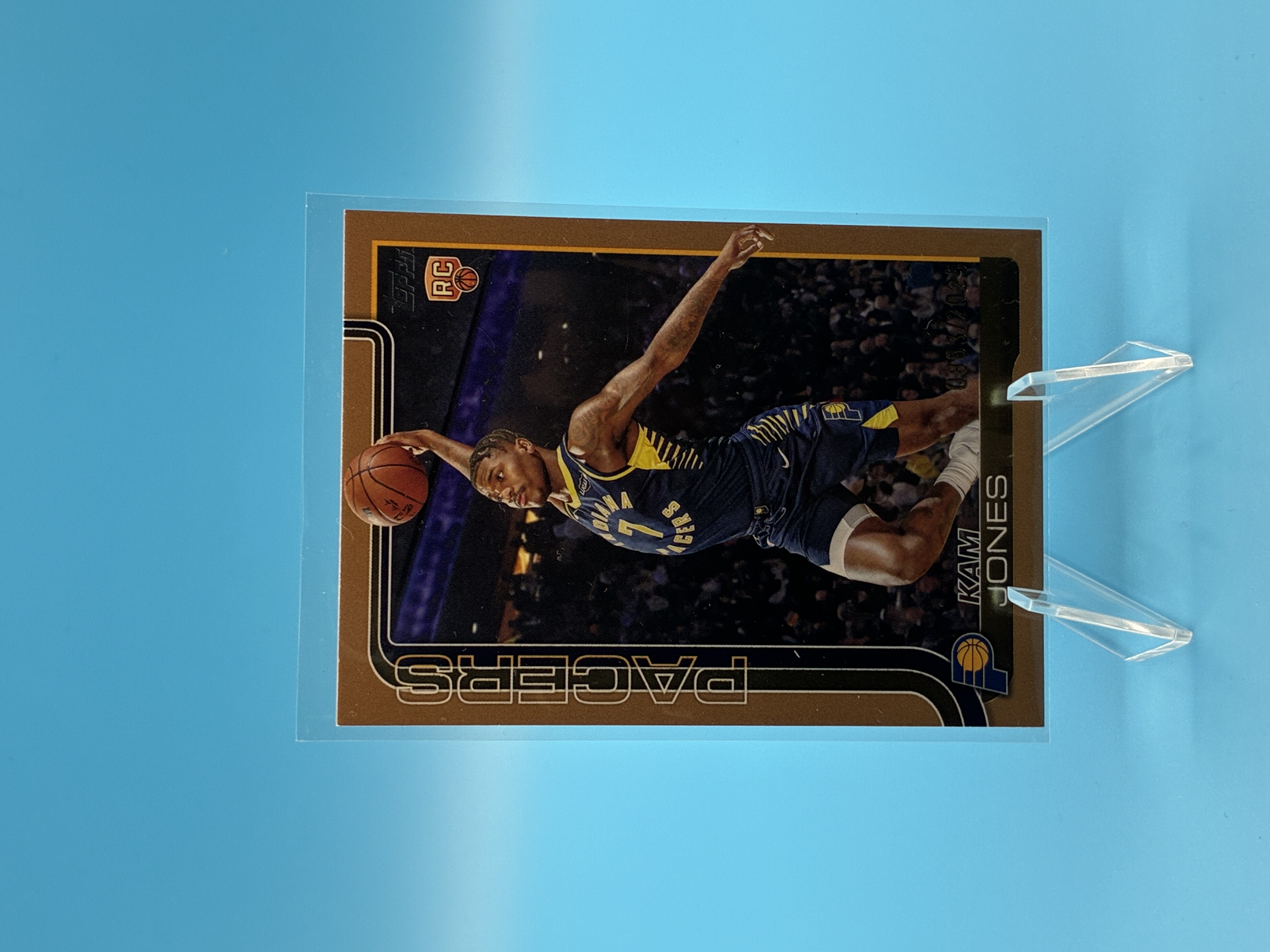 2025 Topps Flagship Kam Jones /2025 #239 Indiana Pacers – Vorderseite