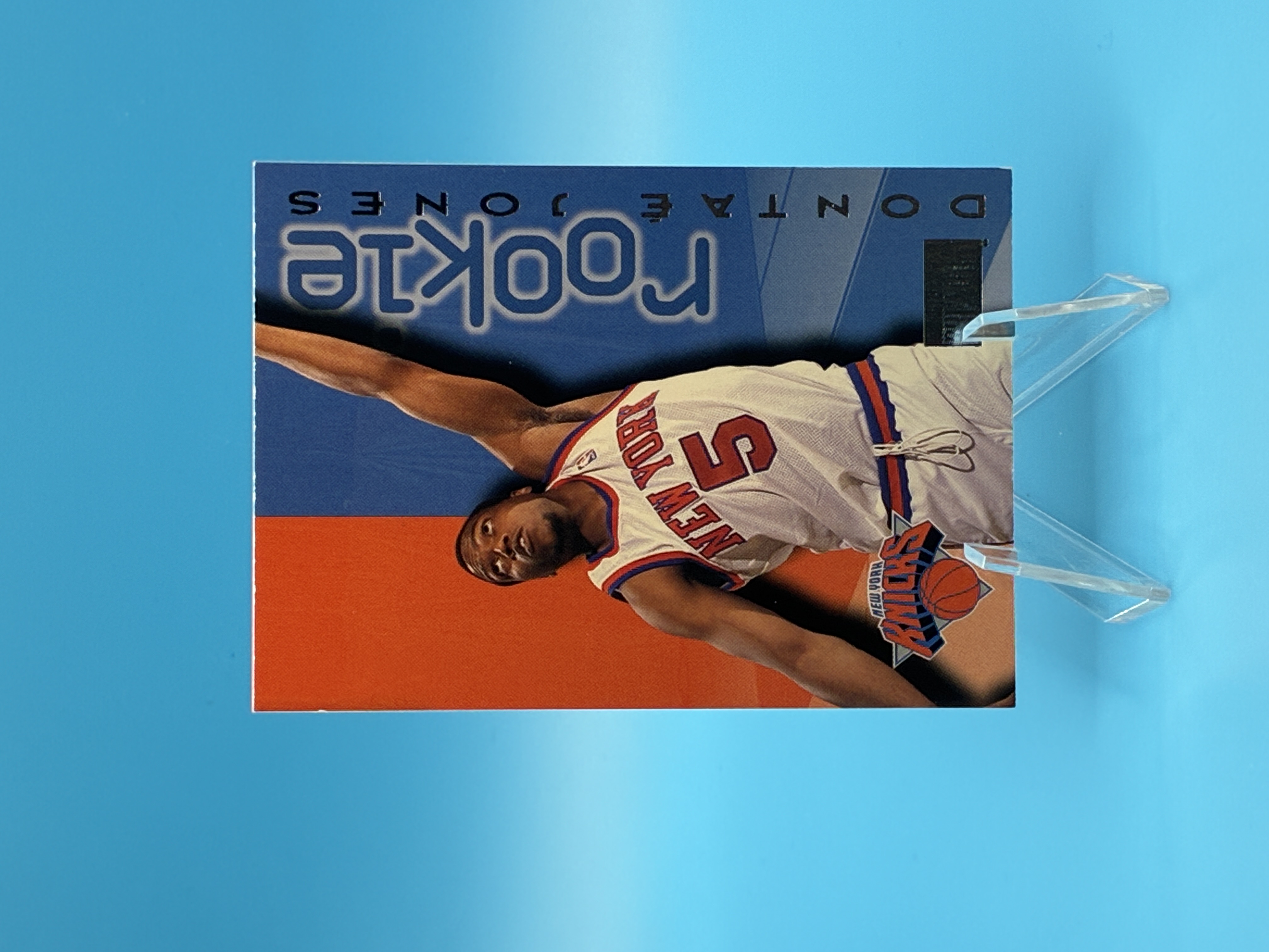 1997-98 SkyBox Premium Pontaé Jones #217 New York Knicks – Vorderseite