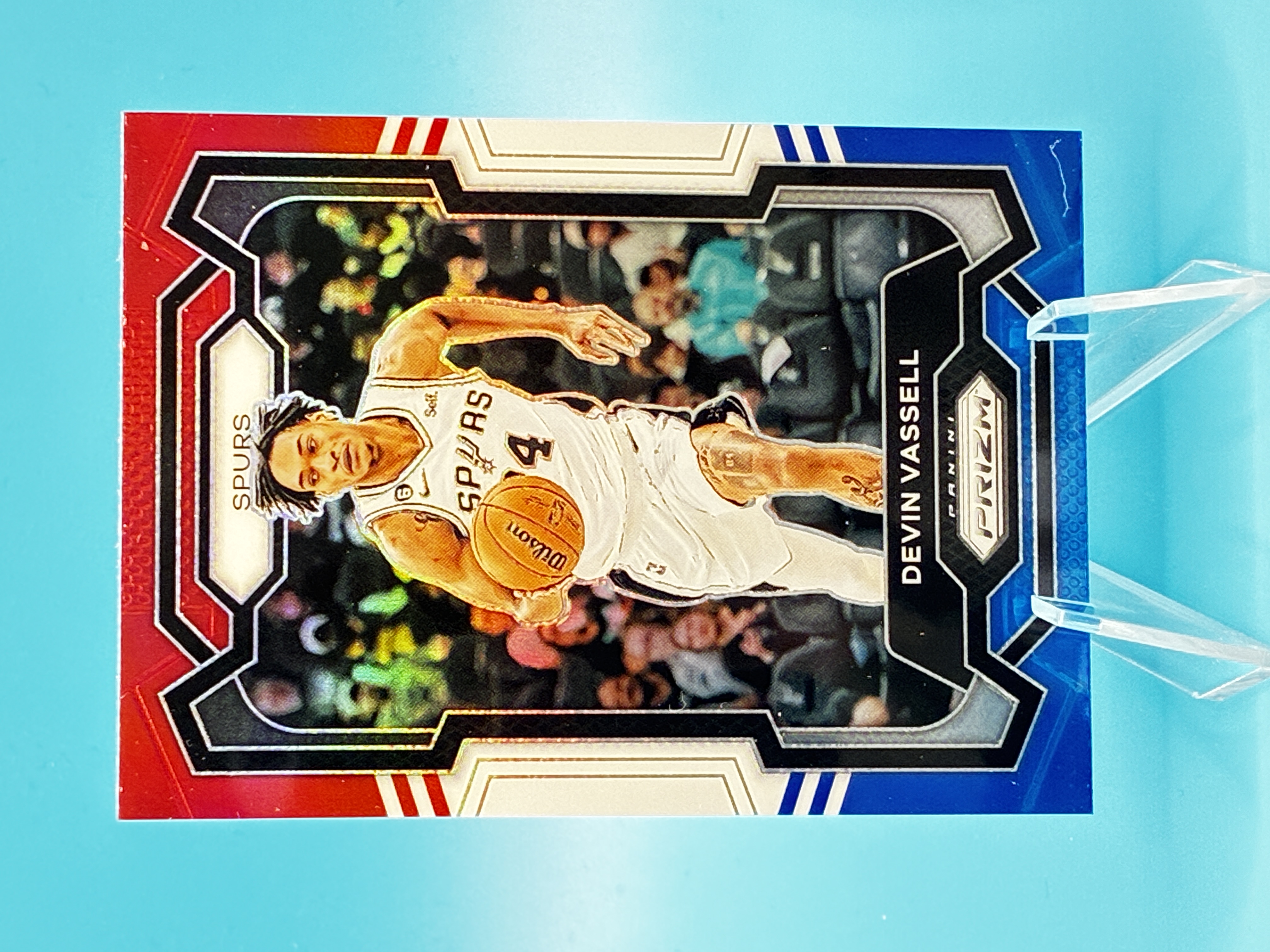 2023/2024 Panini Prizm Devin Vassell Red White Blue #95 San Antonio Spurs – Vorderseite