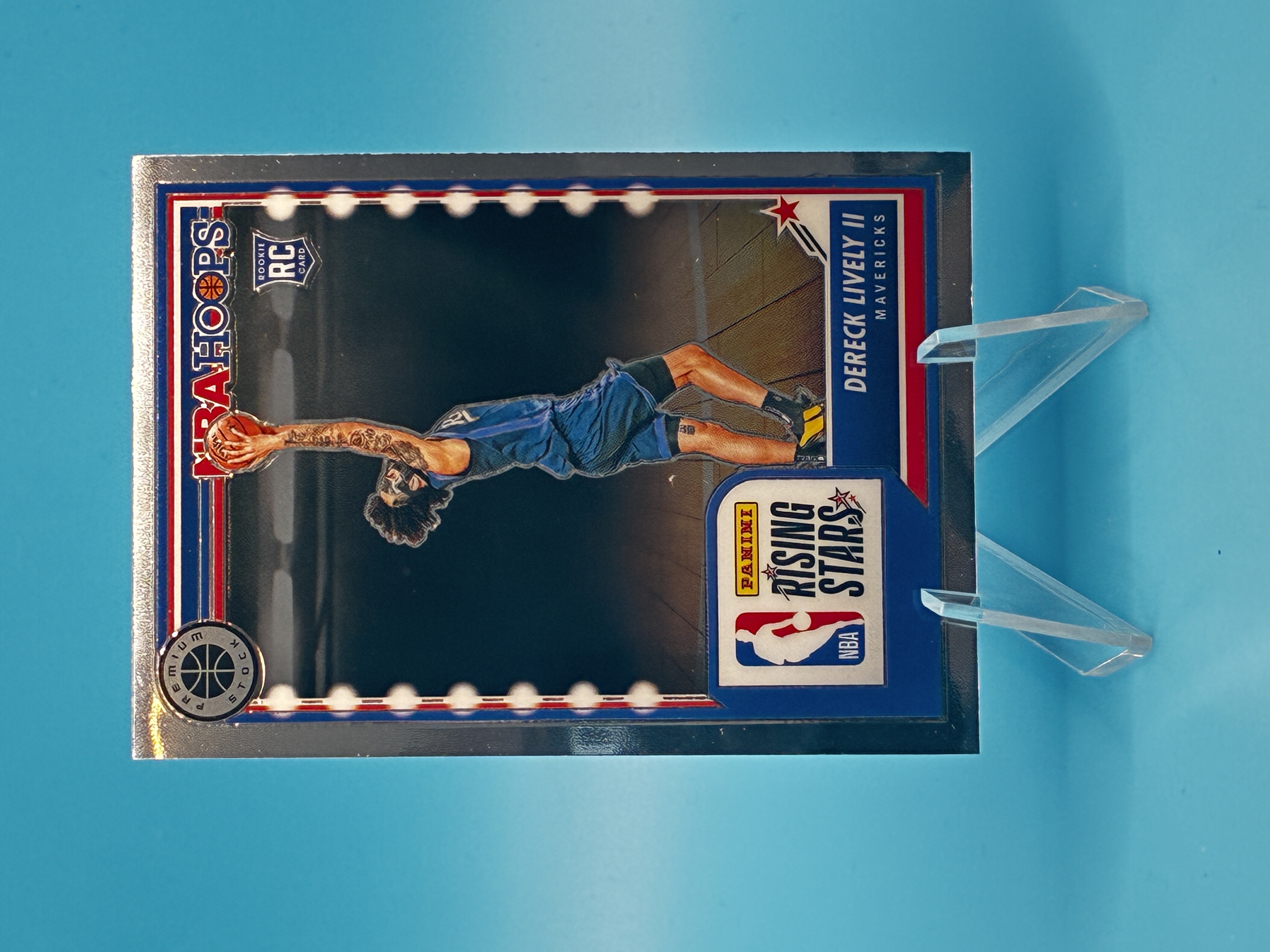 2023/2024 Panini Premium Stock Dereck Lively II Rising Stars #291 Dallas Mavericks – Vorderseite