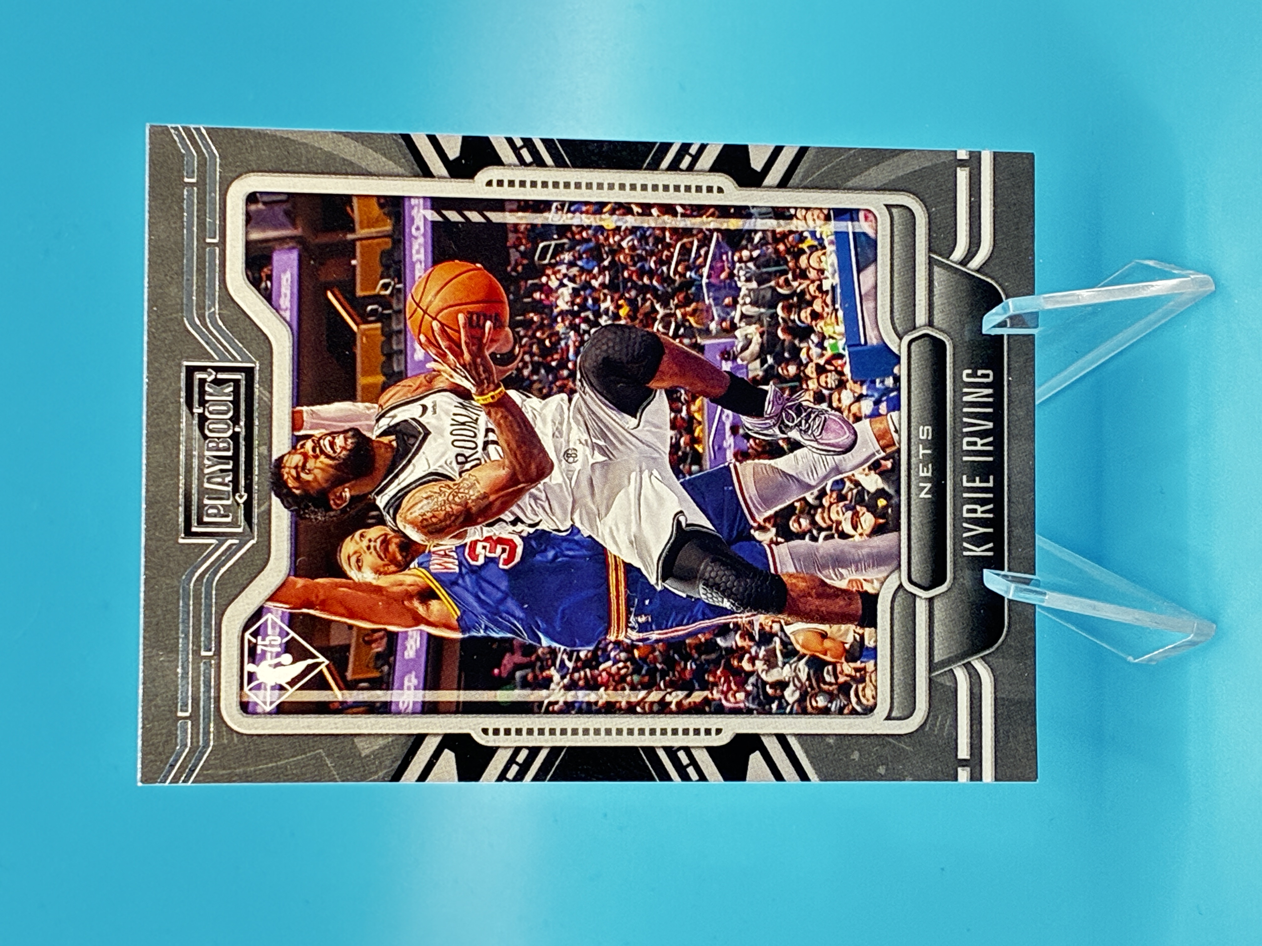 2021/2022 Panini Playbook Kyrie Irving #269 Brooklyn Nets – Vorderseite