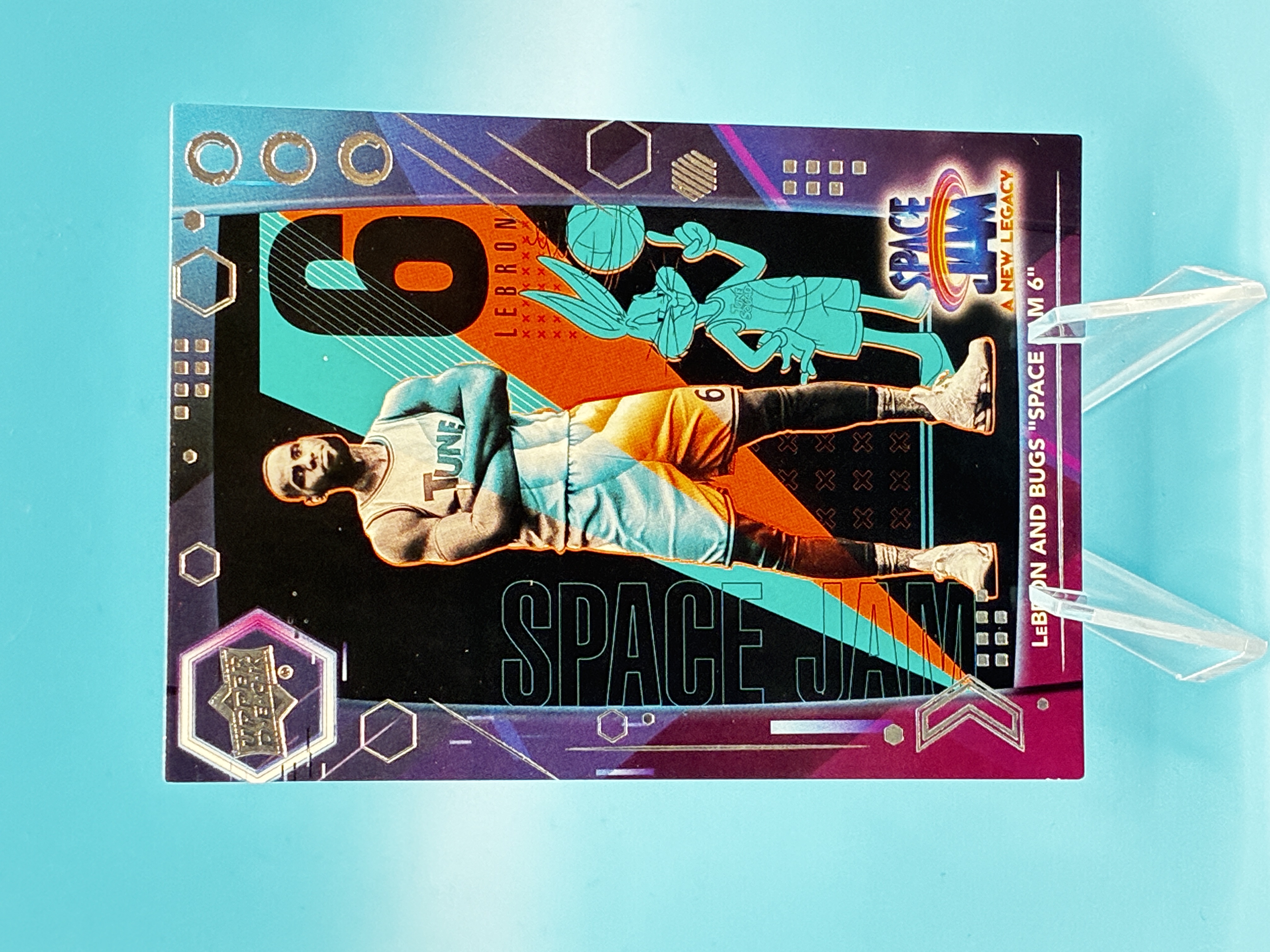 2022 Upper Deck Space Jam: A New Legacy LeBron James Lebron and Bugs #46 Tune Squad – Vorderseite