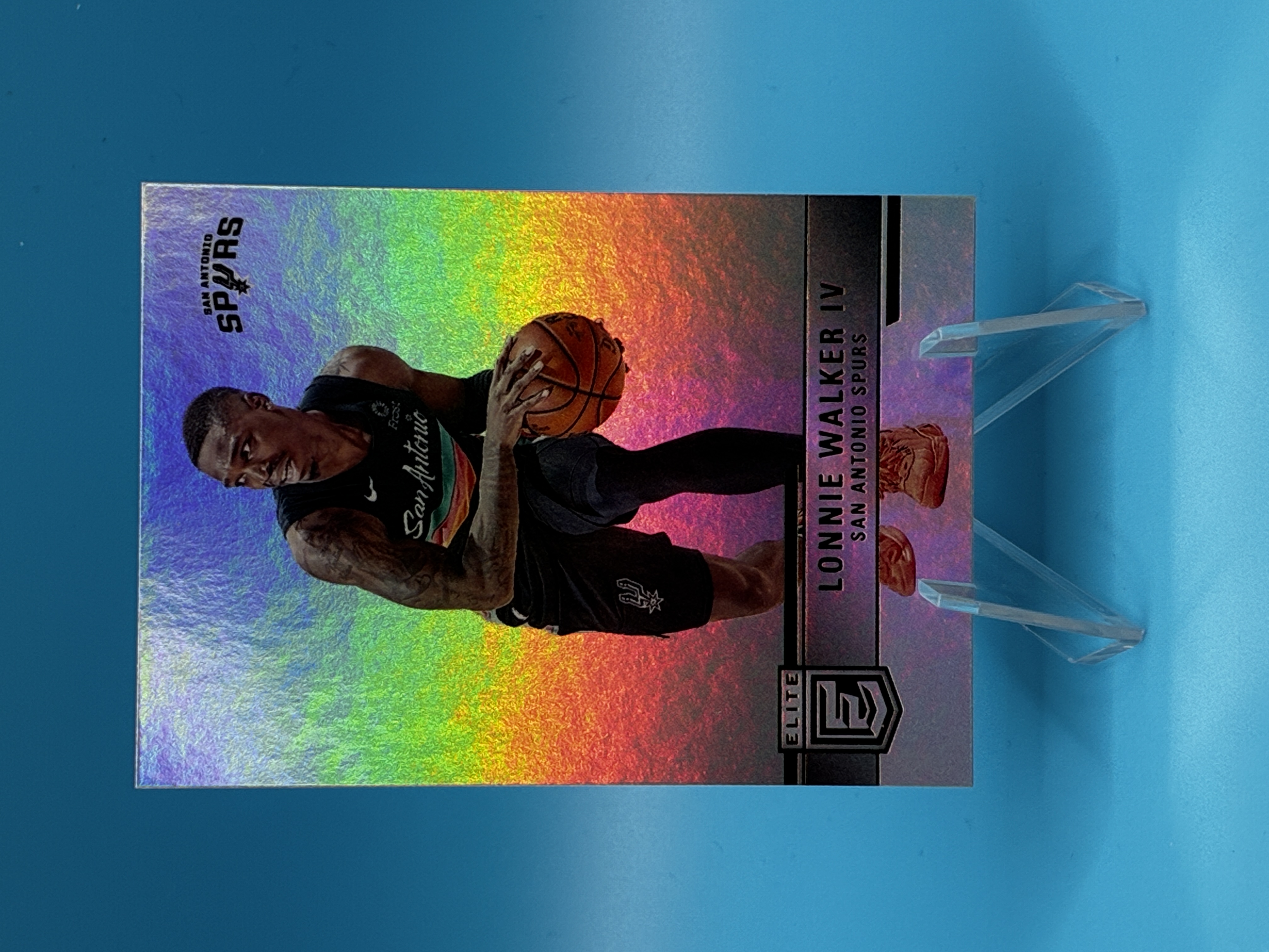 2021/2022 Panini Donruss Elite Lonnie Walker IV #56 San Antonio Spurs – Vorderseite