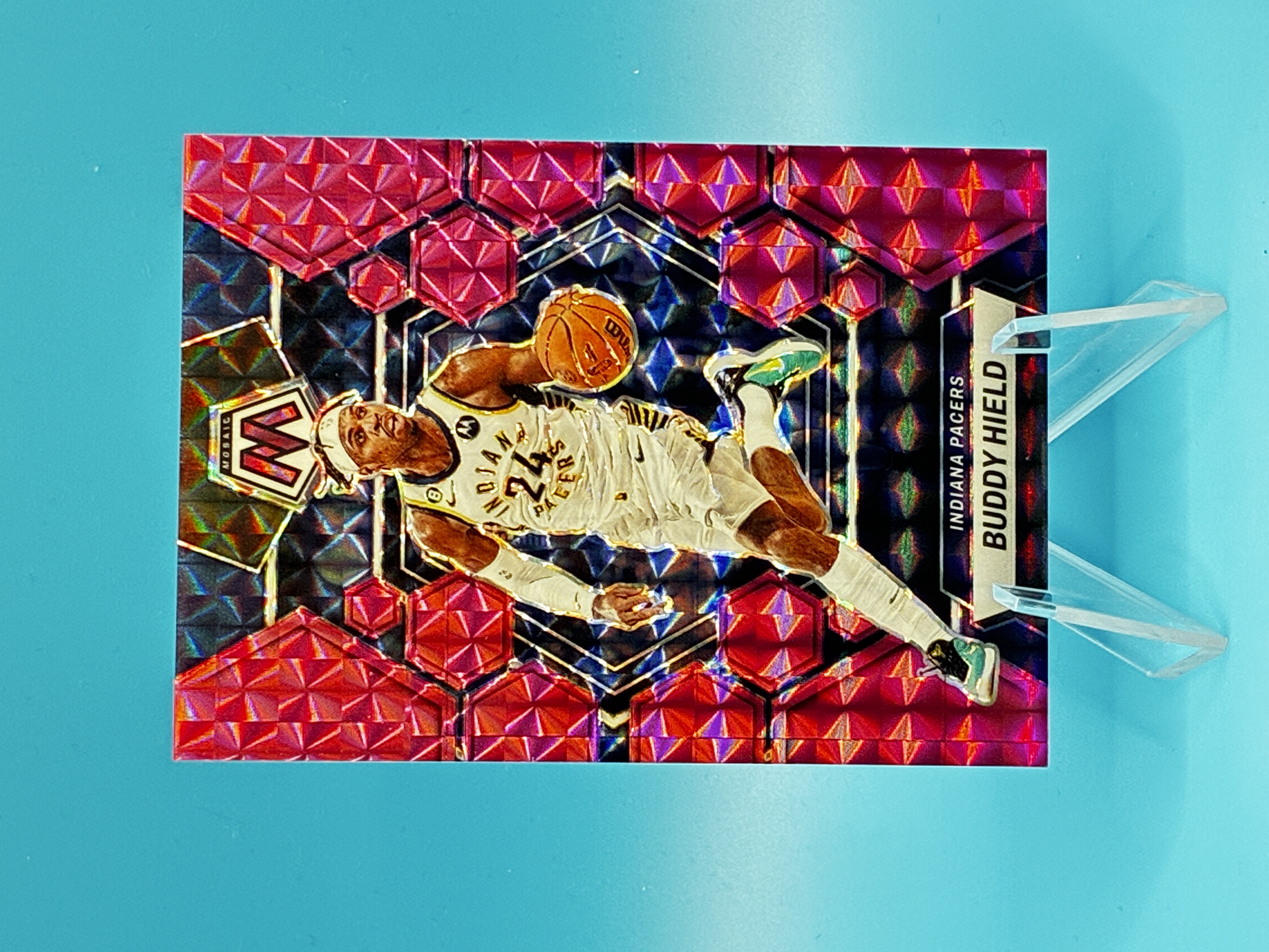 2022/2023 Panini Mosaic Buddy Hield Pink 118/149 #46 Indiana Pacers – Vorderseite