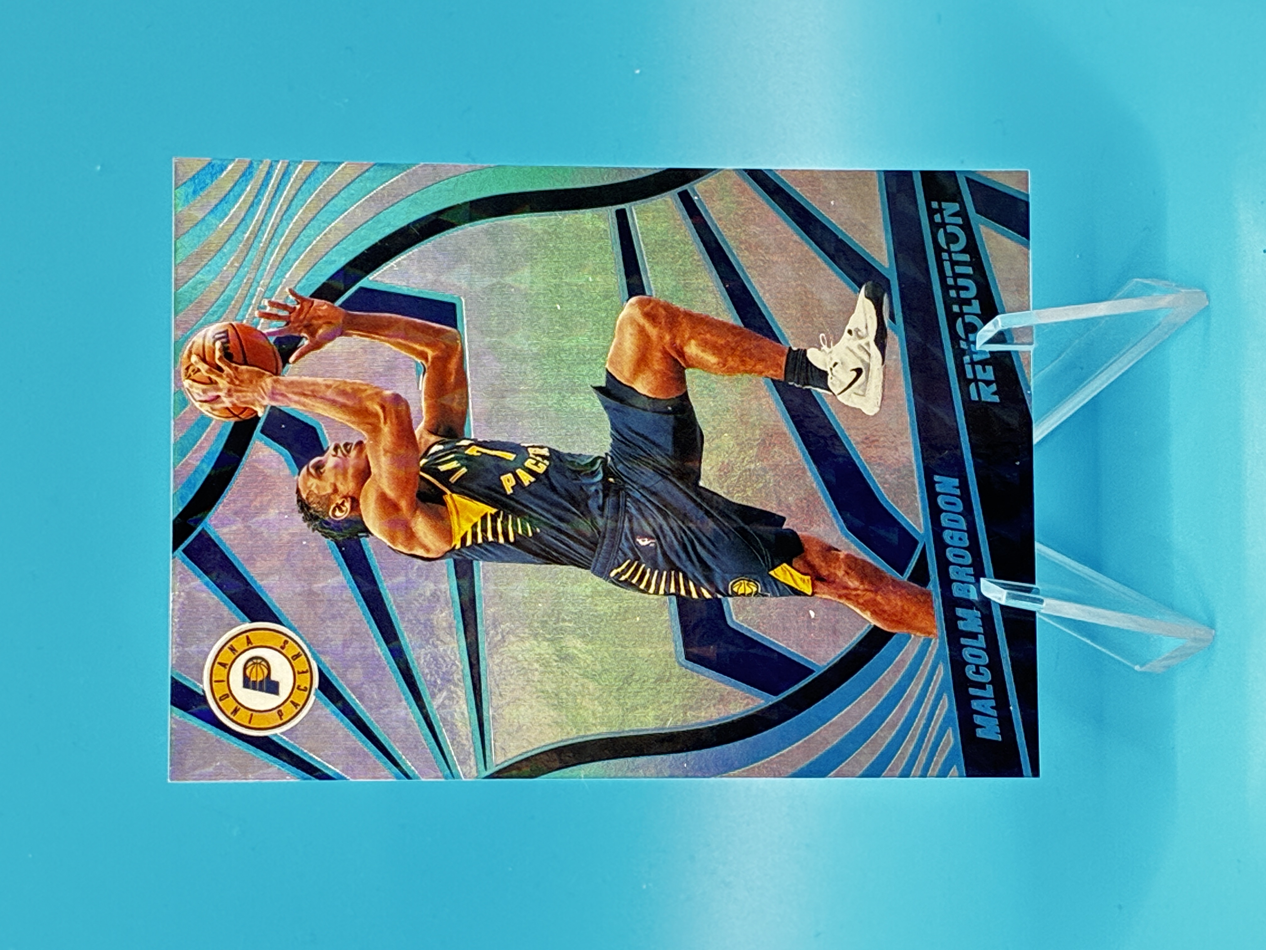 2021/2022 Panini Revolution Malcolm Brogdon Anniversary 17/75 #94 Indiana Pacers – Vorderseite