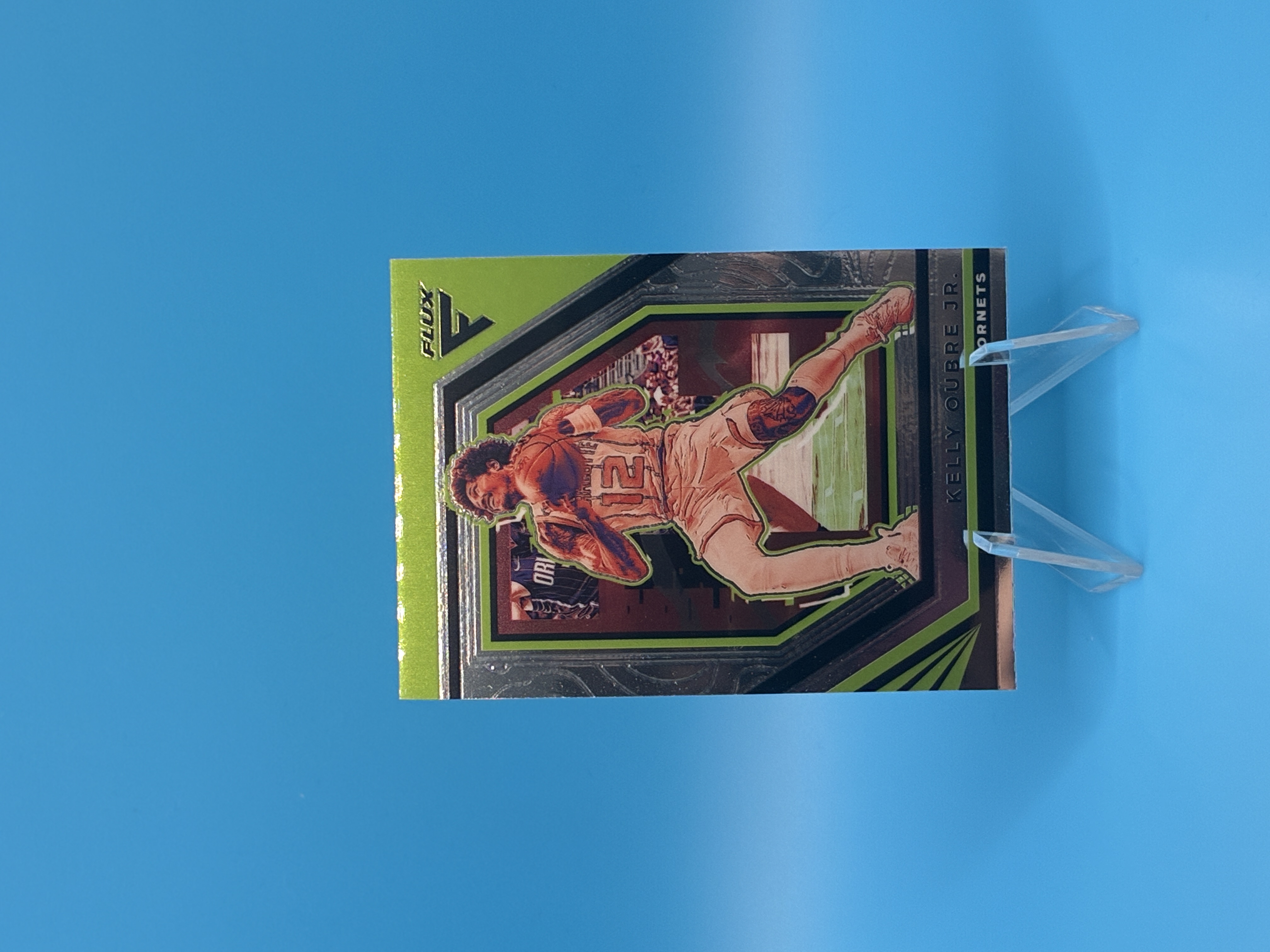 2022/2023 Panini Flux Kelly Oubre Jr. #28 Charlotte Hornets – Vorderseite