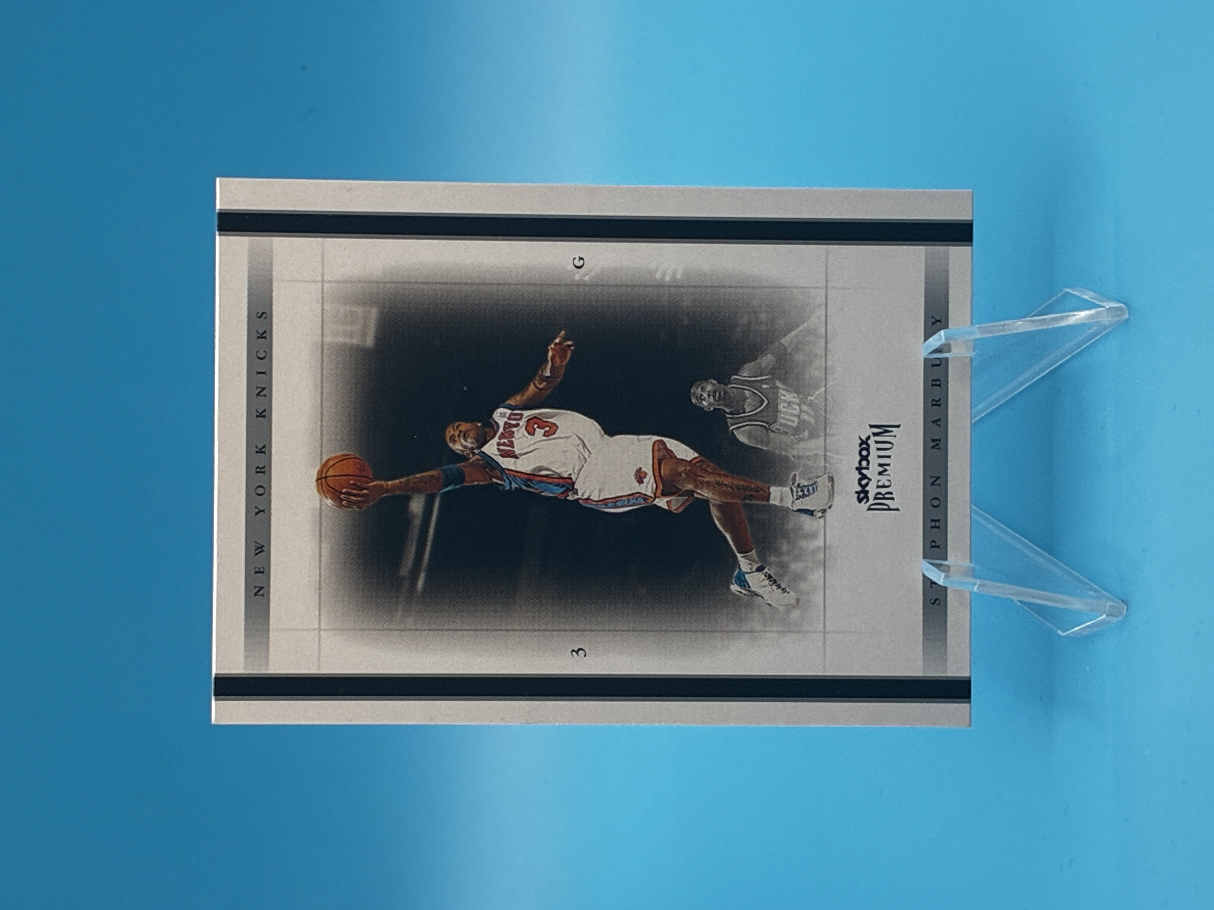 2004/2005 Fleer Skybox Premium Stephon Marbury #66 New York Knicks – Vorderseite