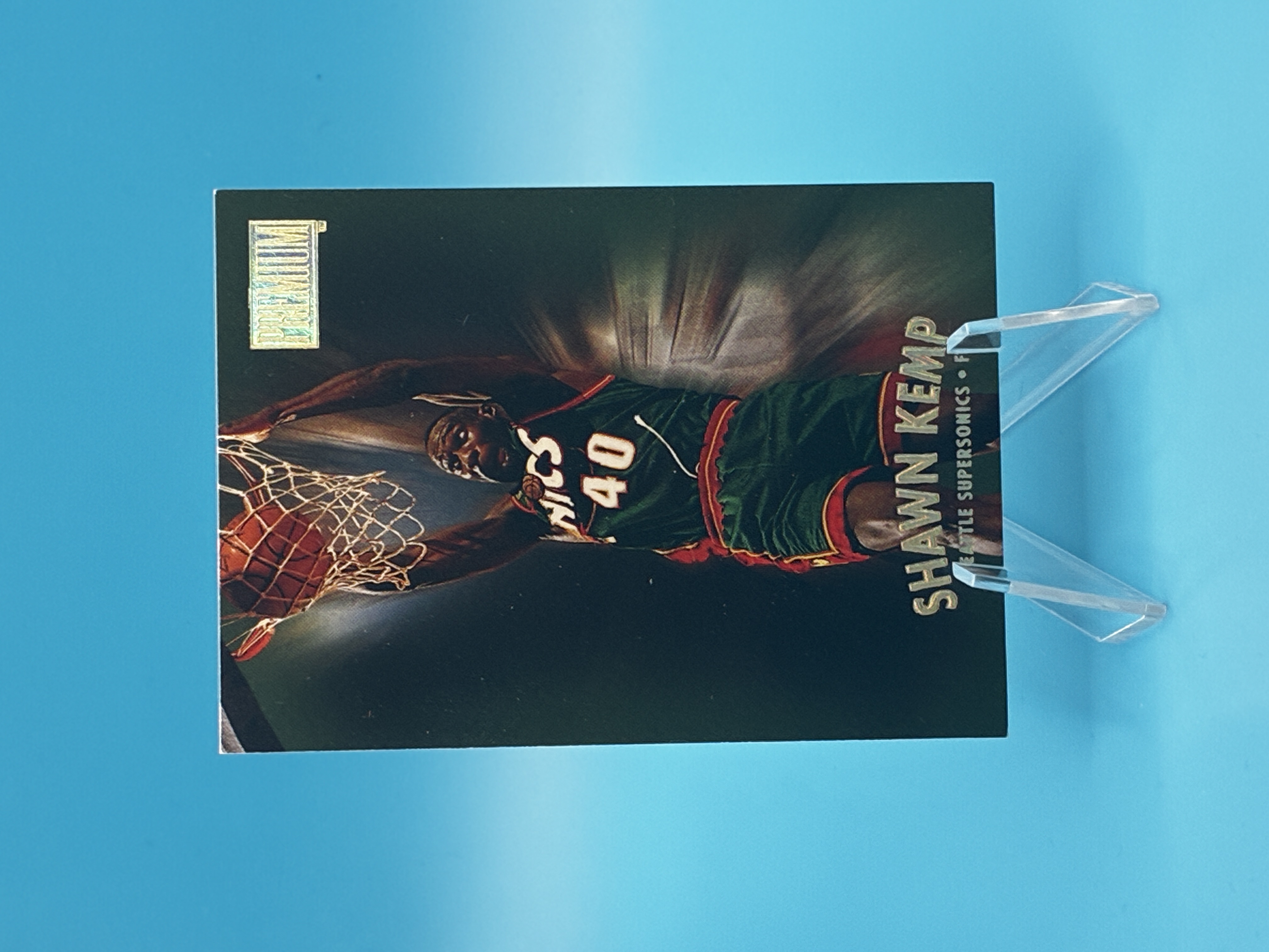 1997/1998 SkyBox Premium Shawn Kemp #50 Seattle SuperSonics – Vorderseite