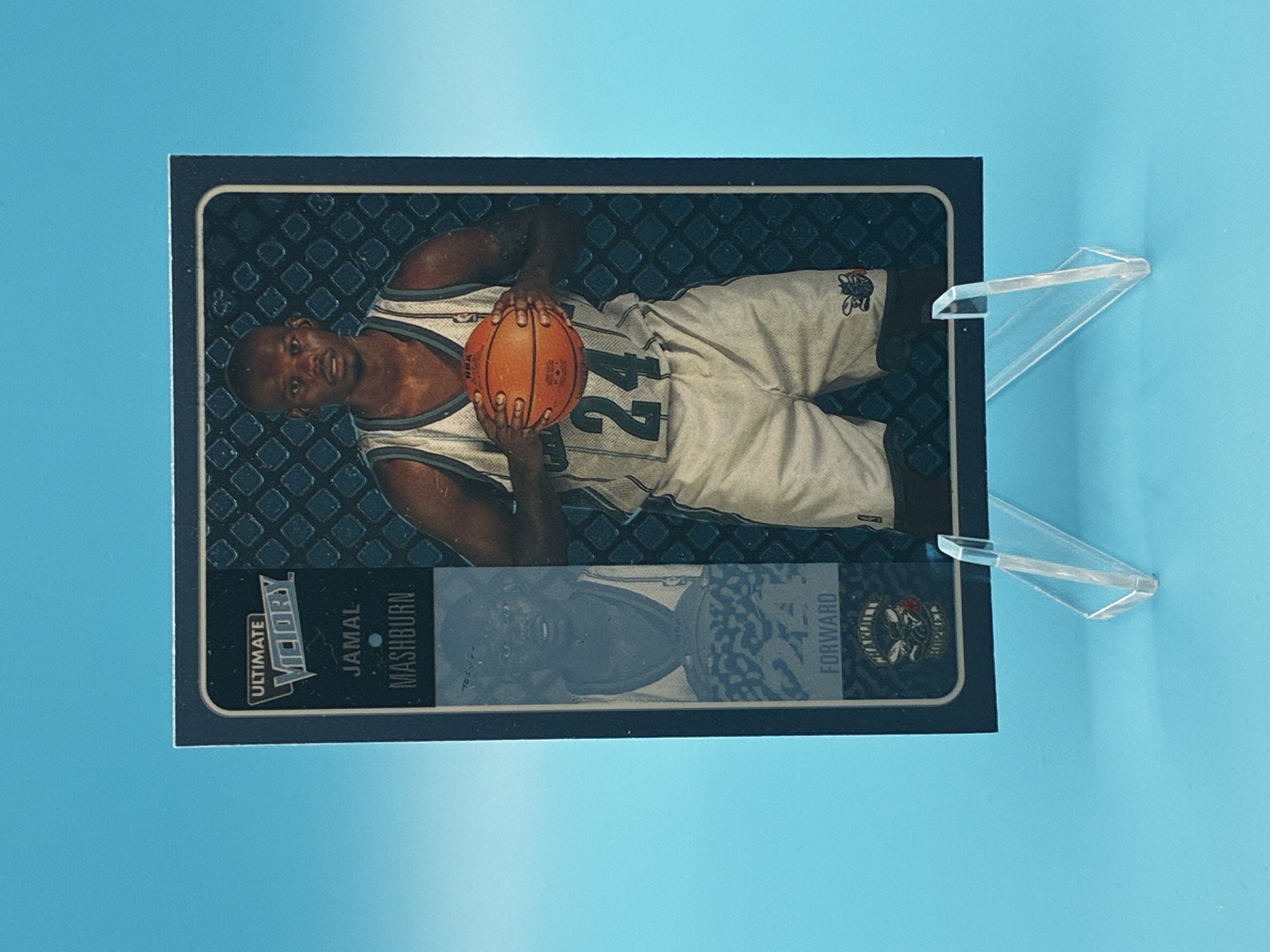 2000/2001 Upper Deck Ultimate Victory Jamal Mashburn #5 Charlotte Hornets – Vorderseite