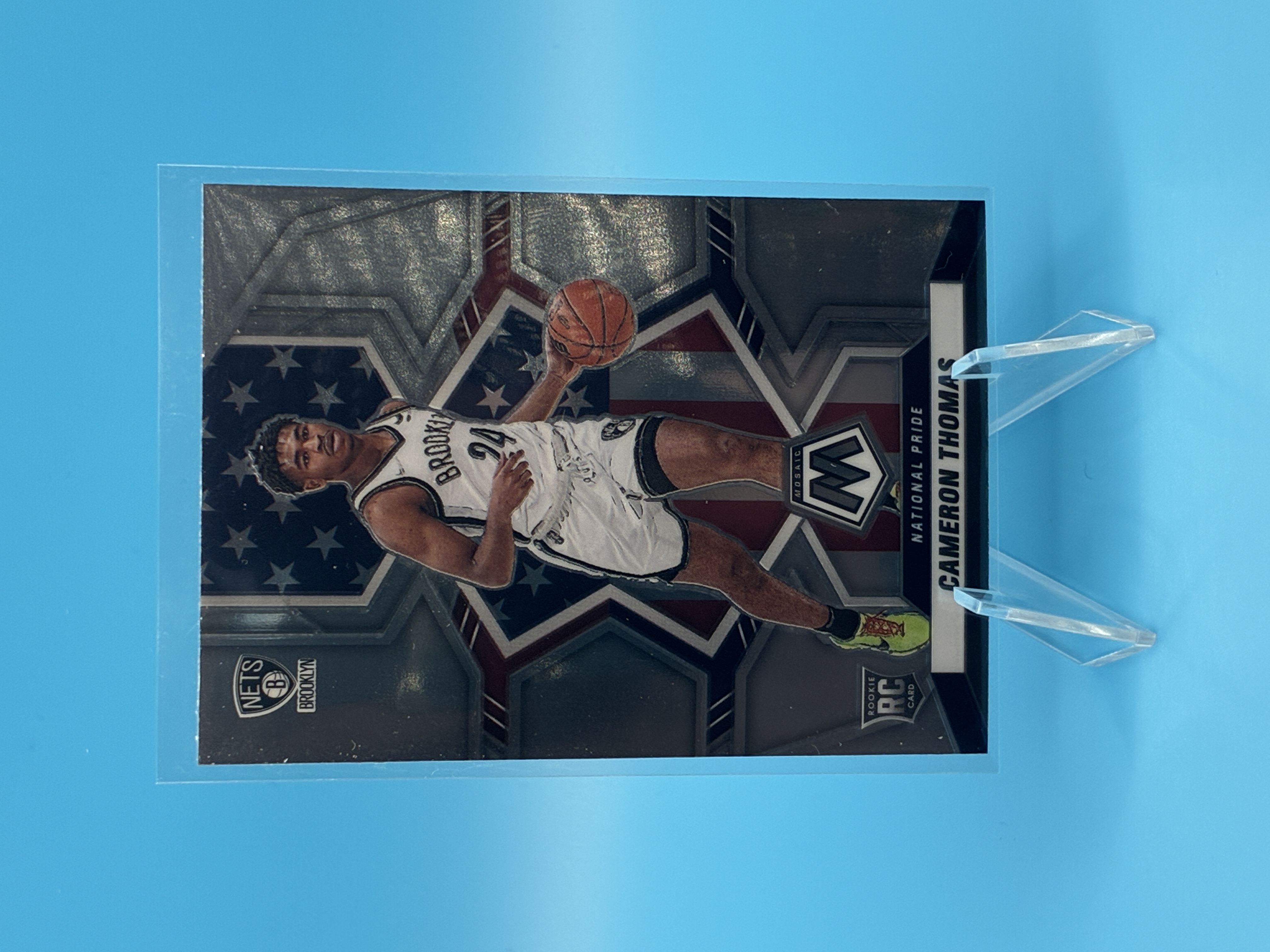 2021/2022 Panini Mosaic Cameron Thomas National Pride #255 Brooklyn Nets – Vorderseite