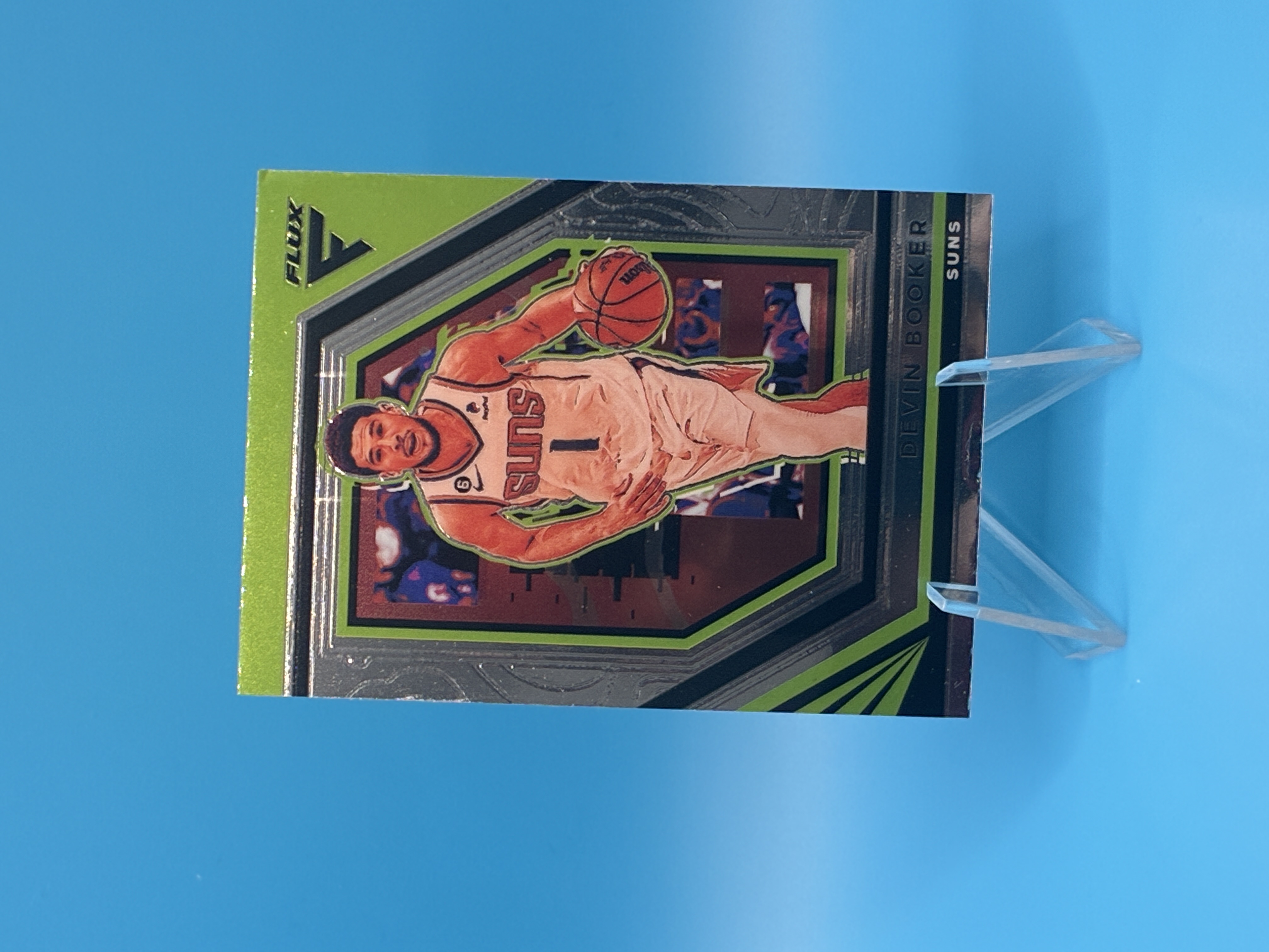 2022/2023 Panini Flux Devin Booker #143 Phoenix Suns – Vorderseite