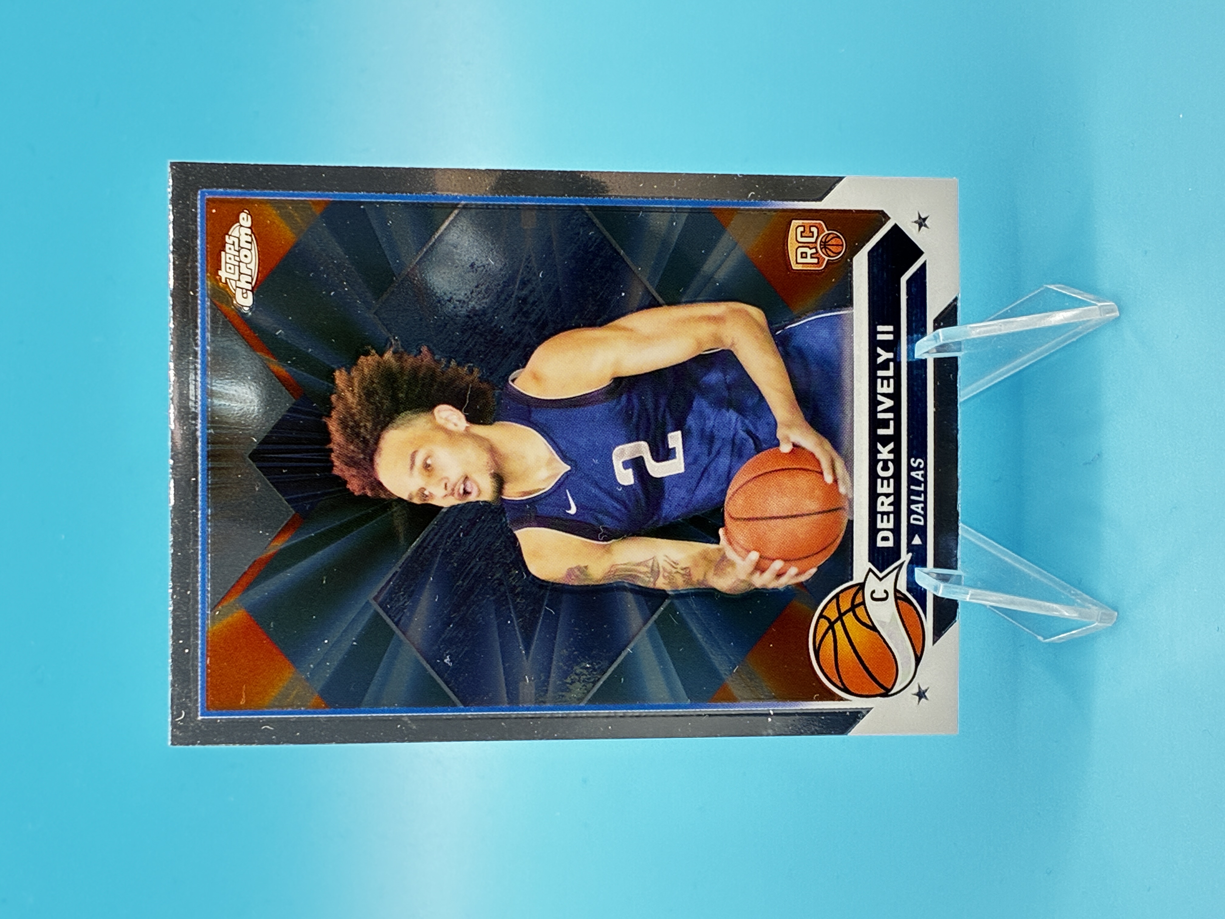 2023/2024 Topps Chrome Dereck Lively II #92 Dallas Mavericks – Vorderseite