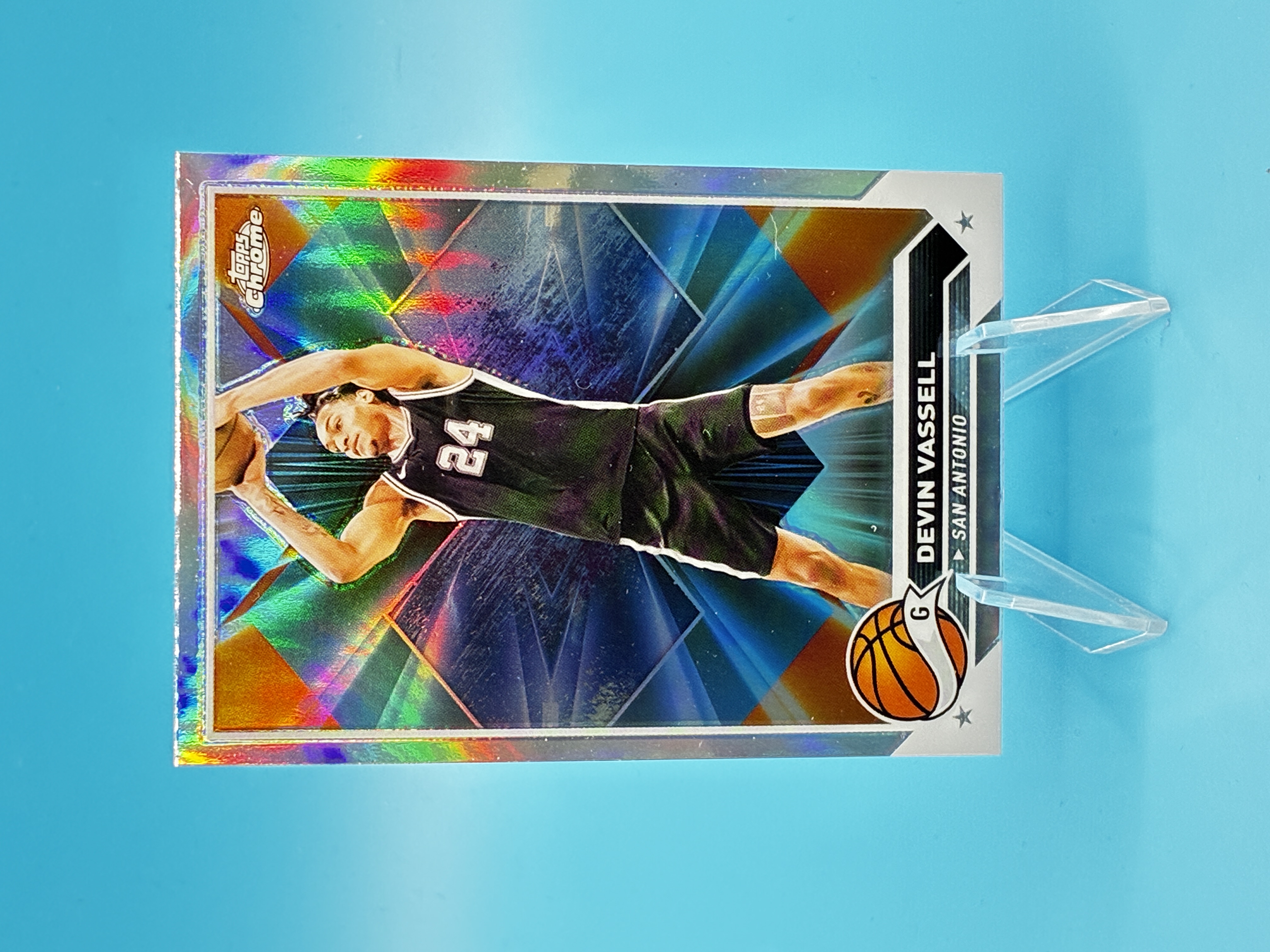 2023/2024 Topps Chrome Devin Vassell Refractor #152 San Antonio Spurs – Vorderseite