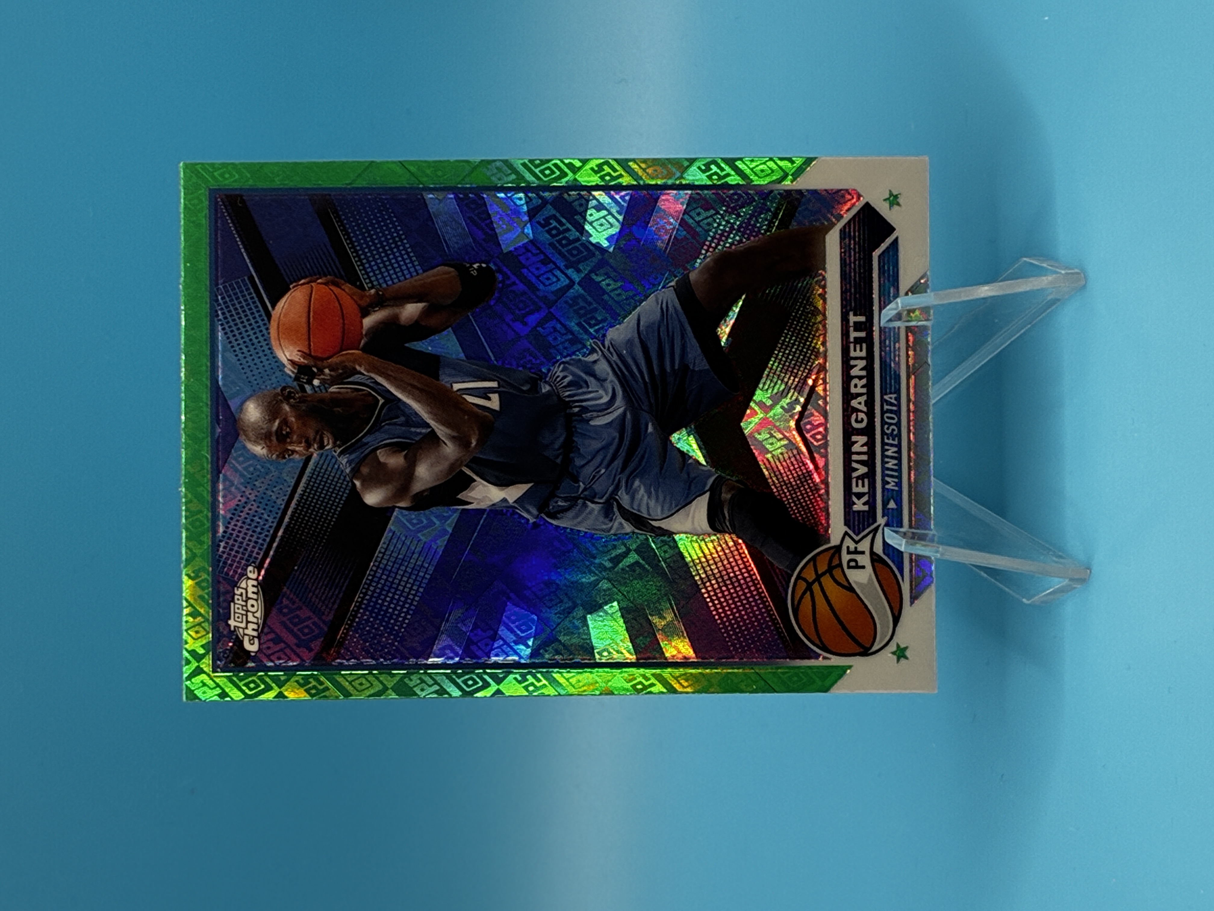 2023/2024 Topps Chrome Kevin Garnett Green Refractor #64 Minnesota – Vorderseite