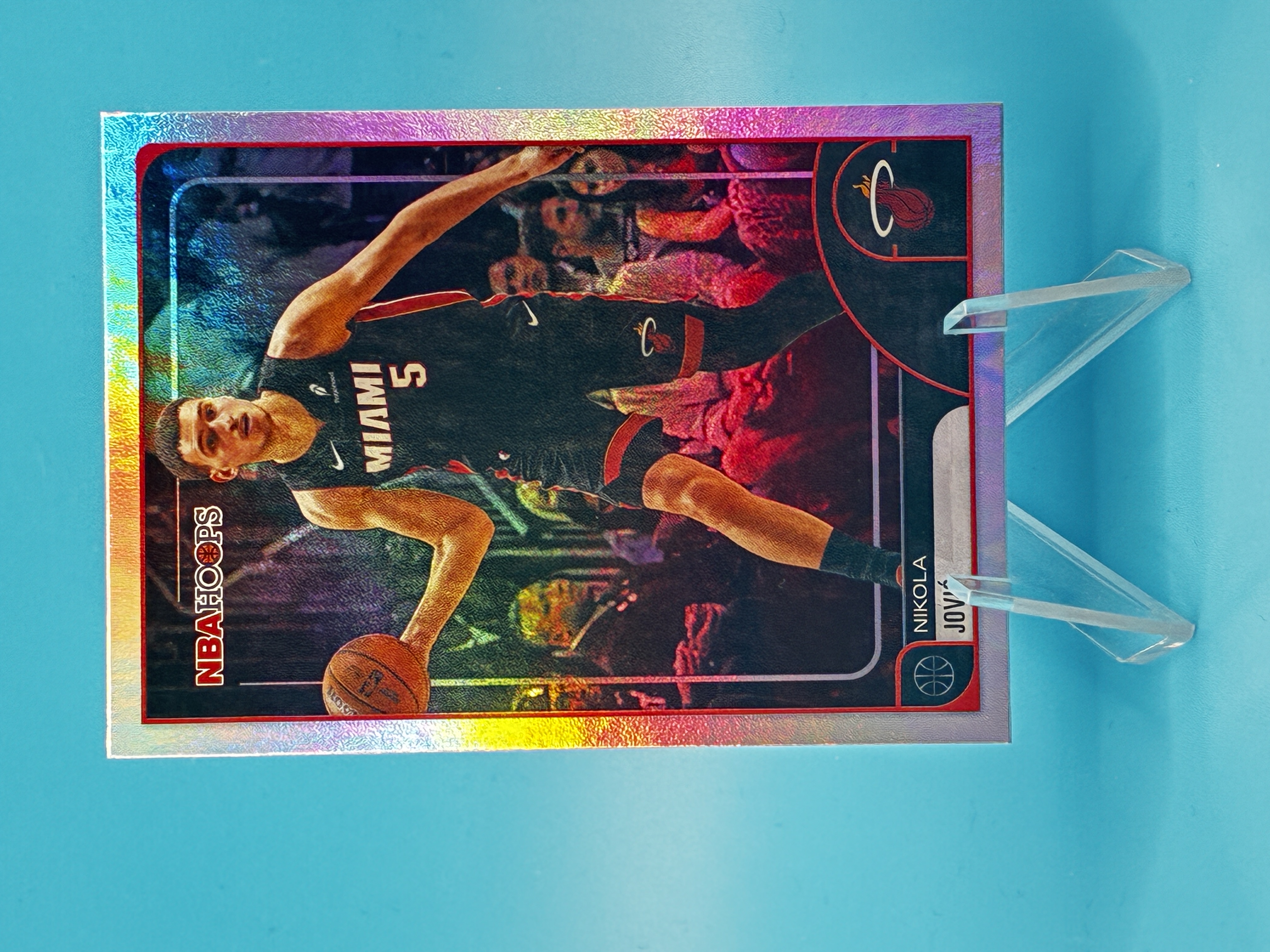 2025/2026 Topps Hoops Nikola Jović #114 Miami Heat – Vorderseite