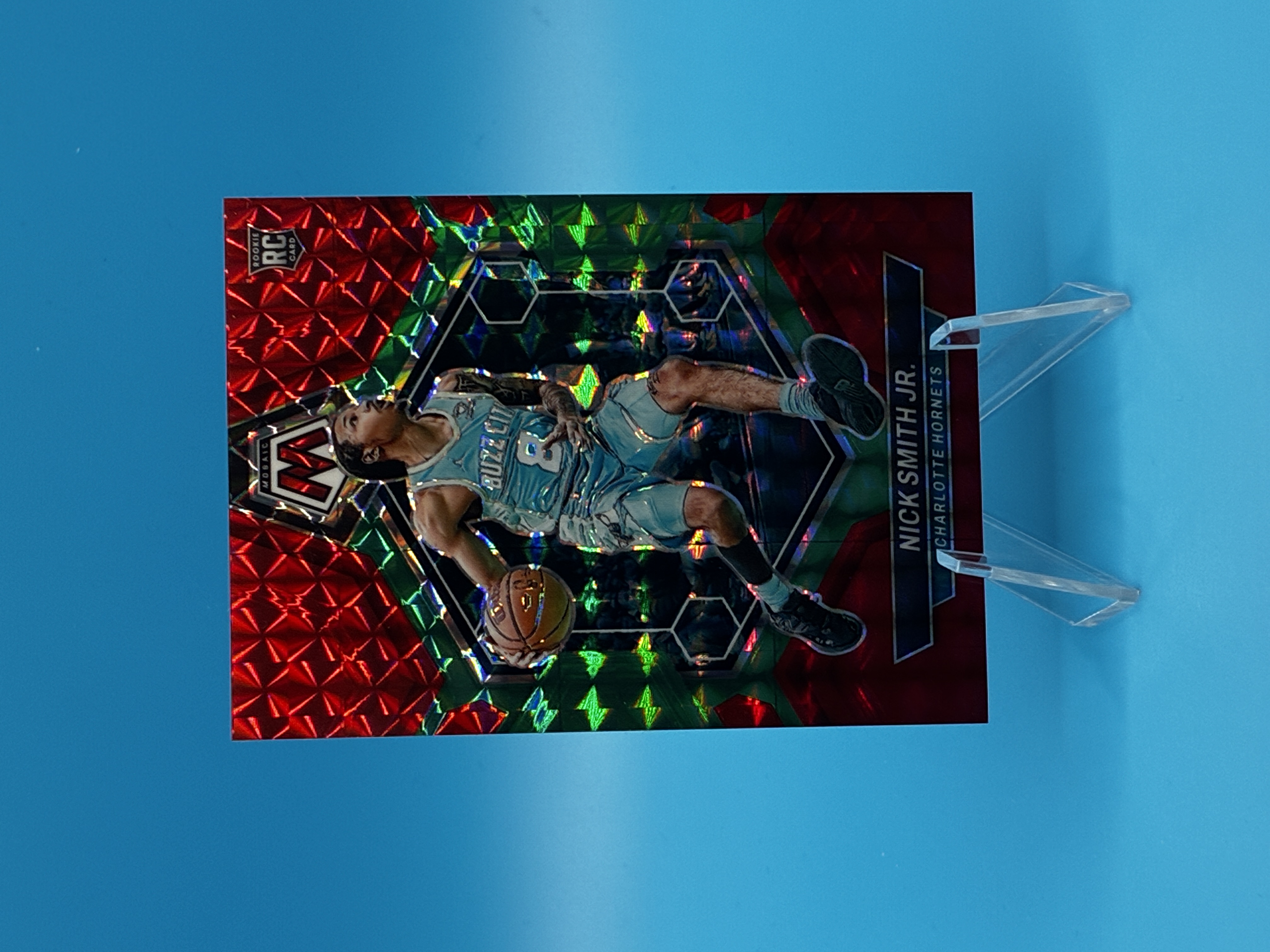 2023/2024 Panini Mosaic Nick Smith Jr. Red Green #242 Charlotte Hornets – Vorderseite